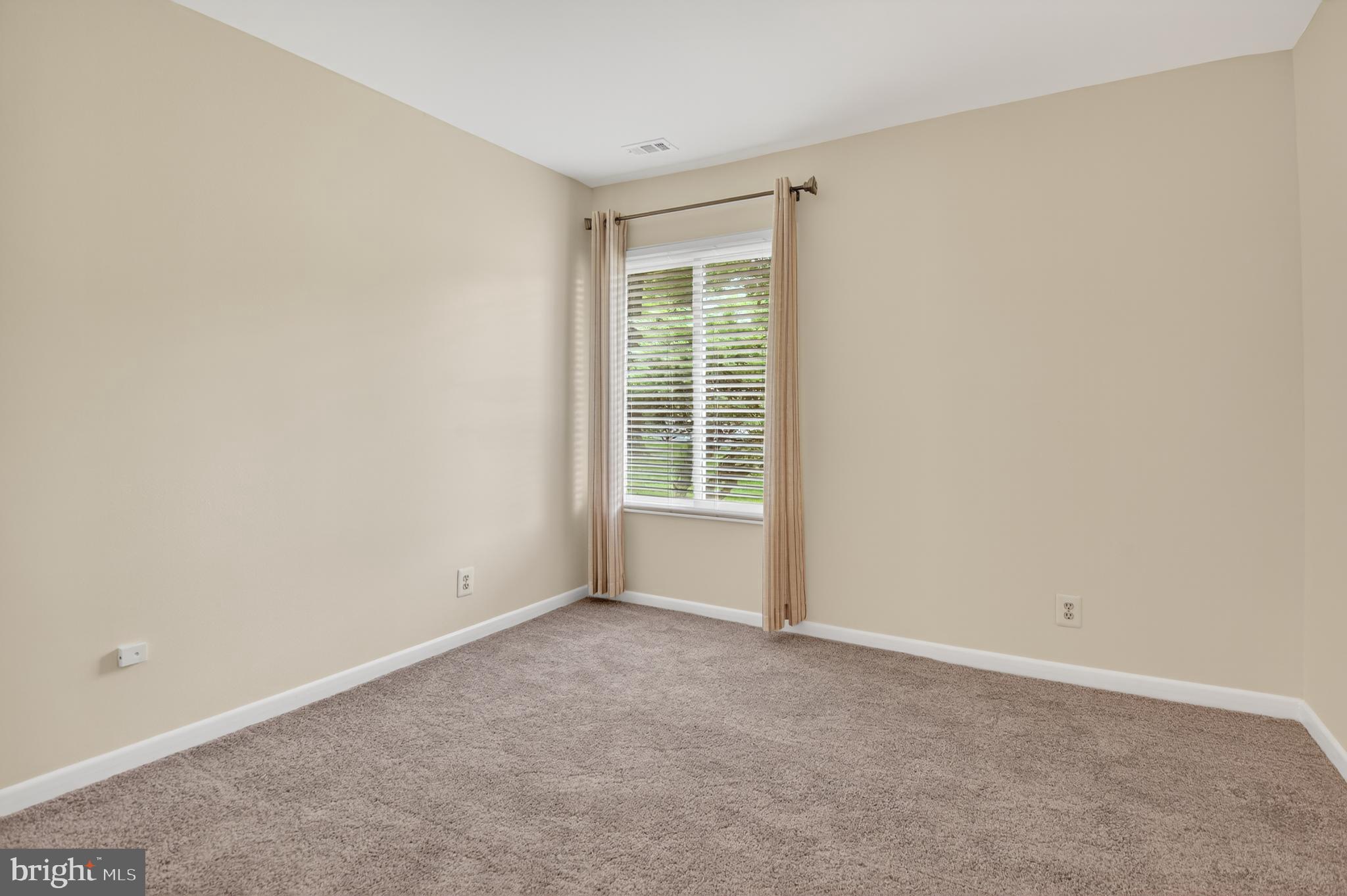 LEISURE WORLD - Residential