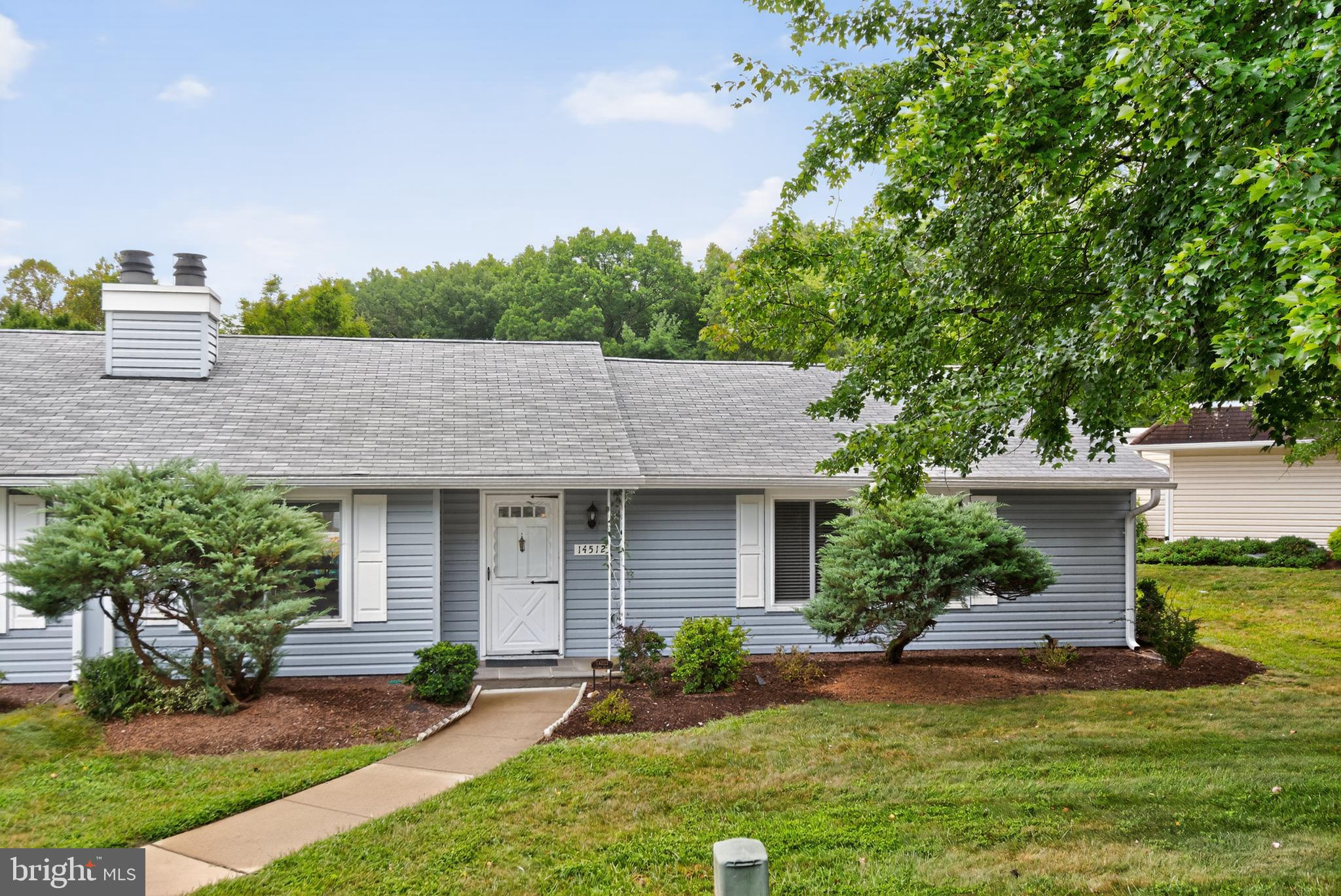 LEISURE WORLD - Residential