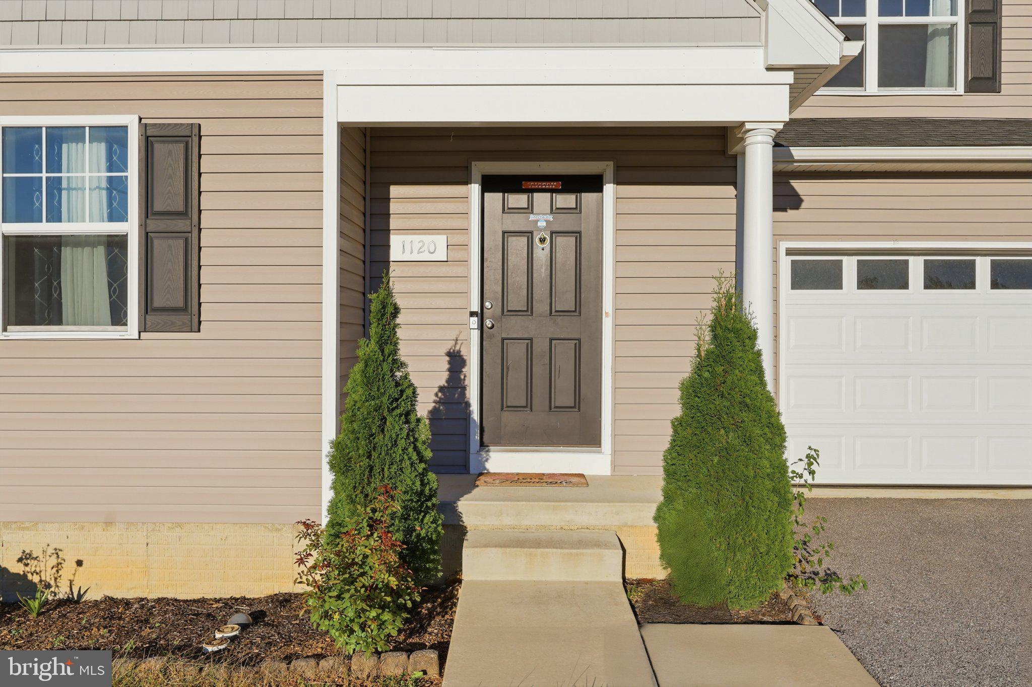 1120 ALDER COURT