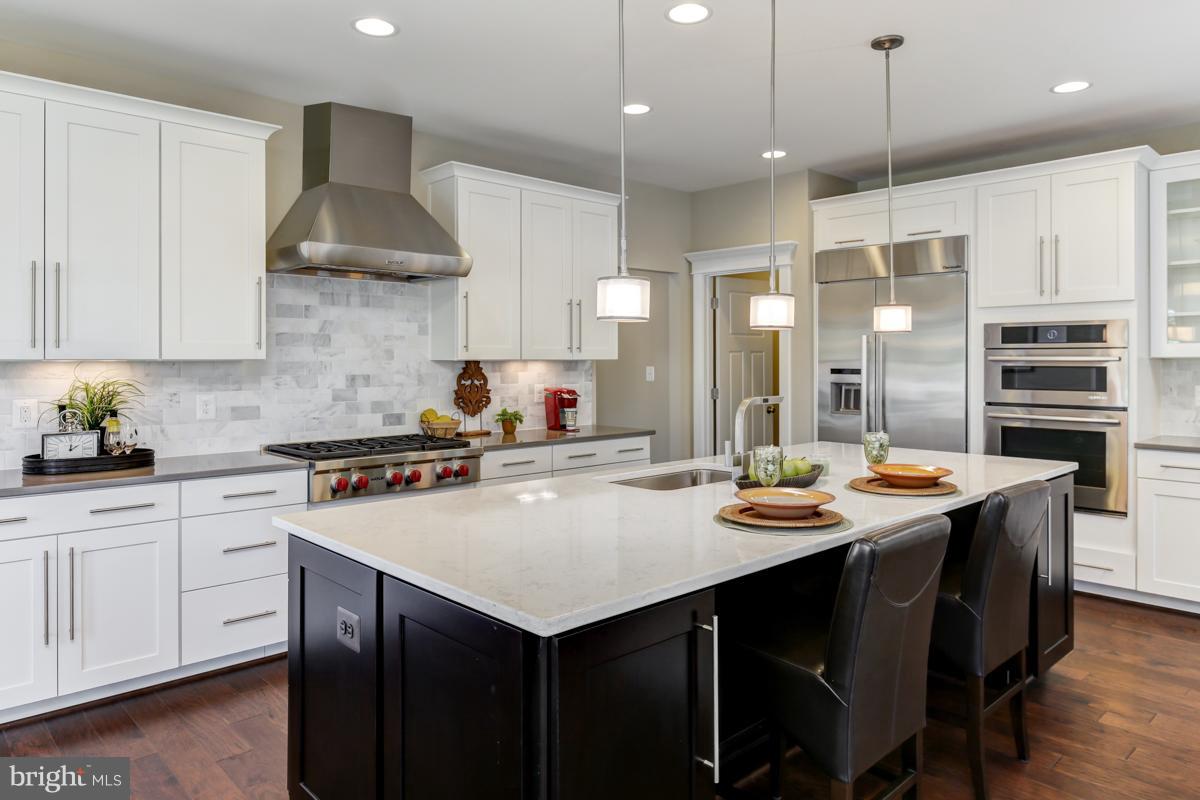 TOUCHSTONE FARMS - Residential