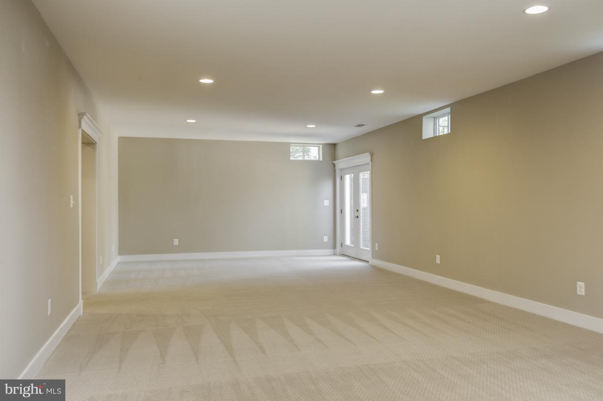 TOUCHSTONE FARMS - Residential