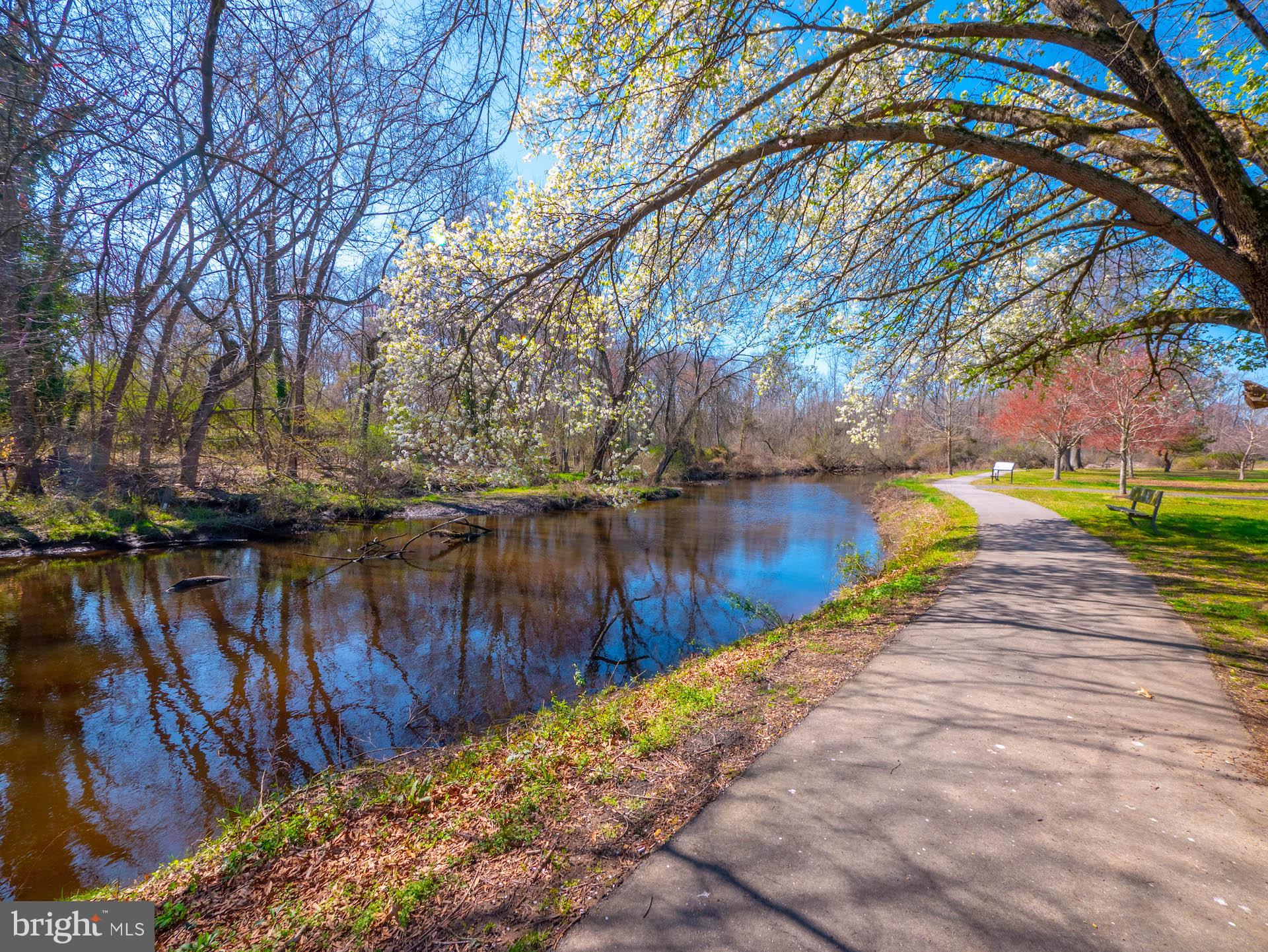 NORTH BROOK - Residential