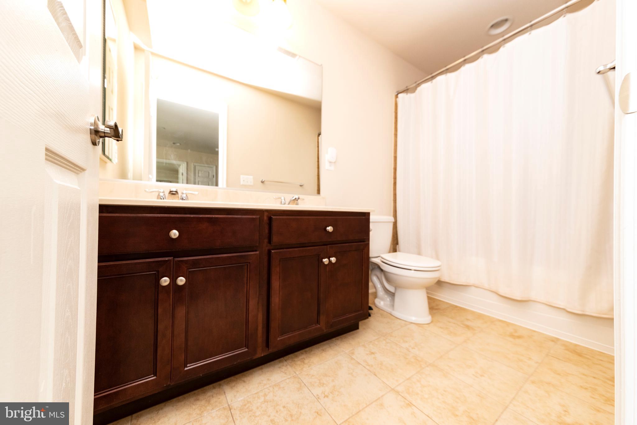 NORTH BROOK - Residential