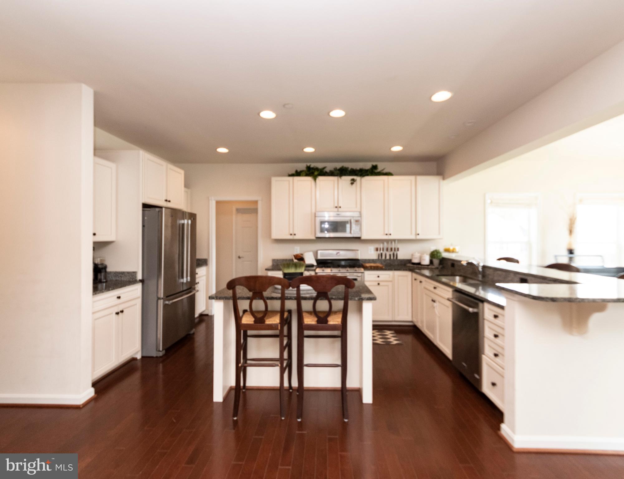 NORTH BROOK - Residential