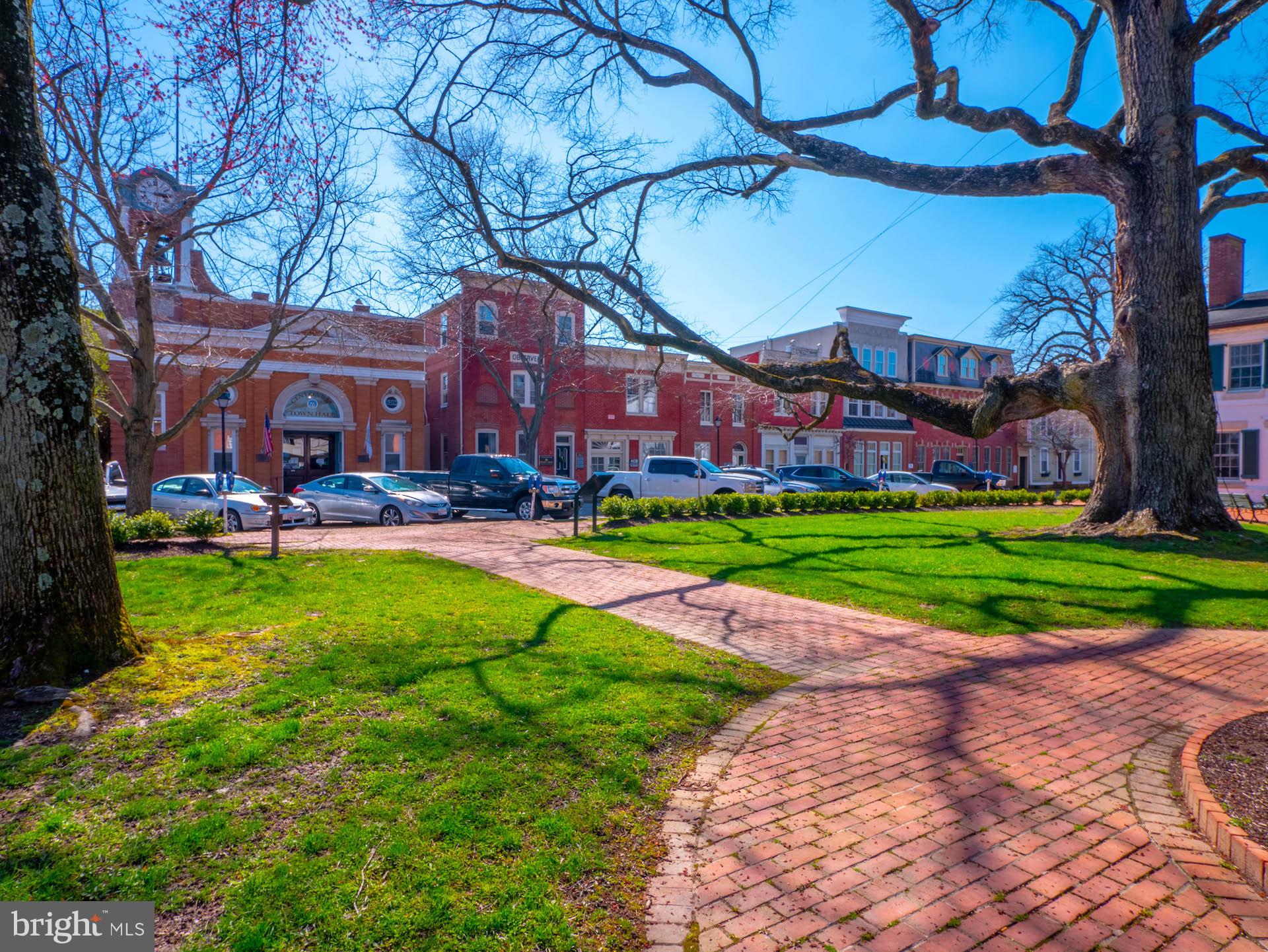 NORTH BROOK - Residential