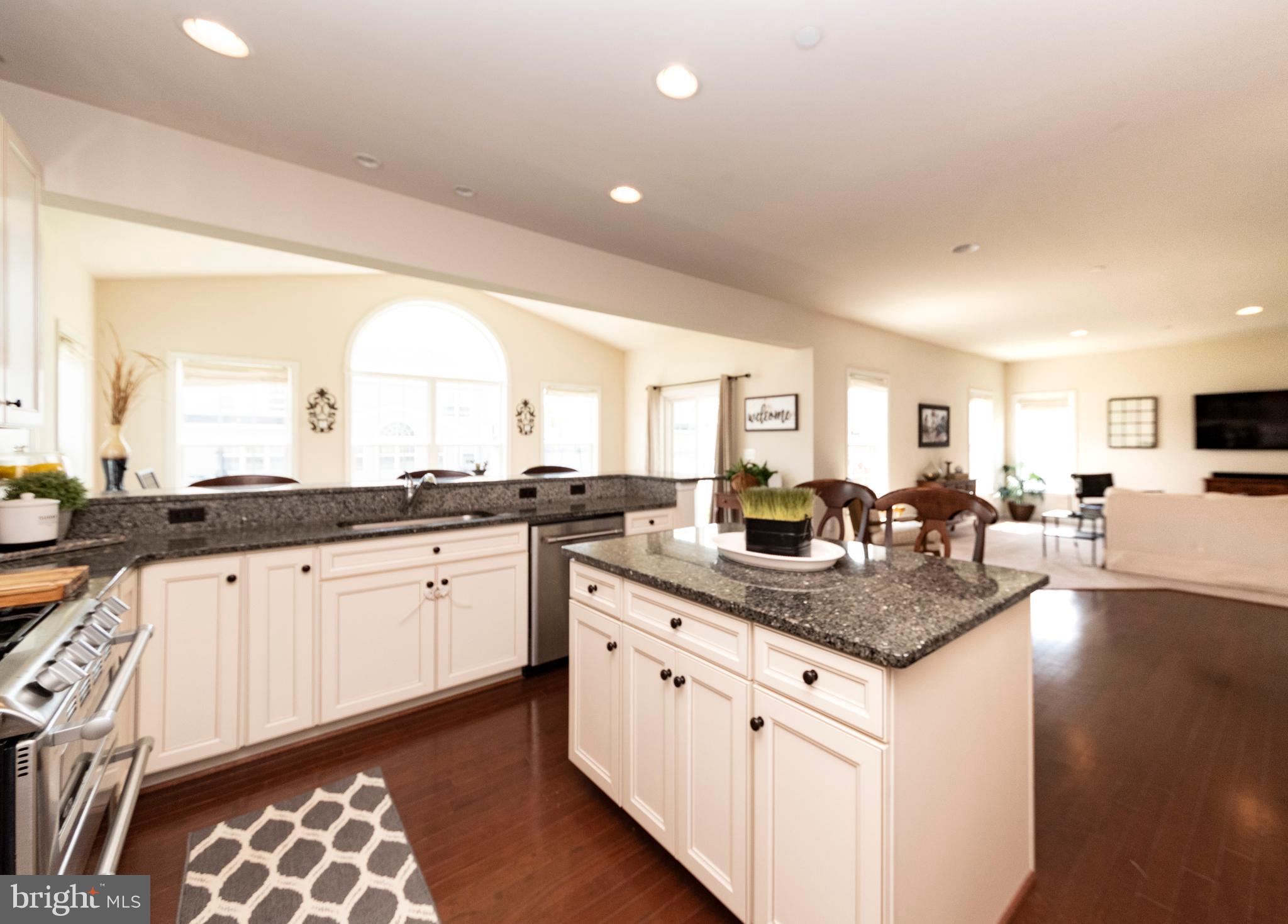 NORTH BROOK - Residential