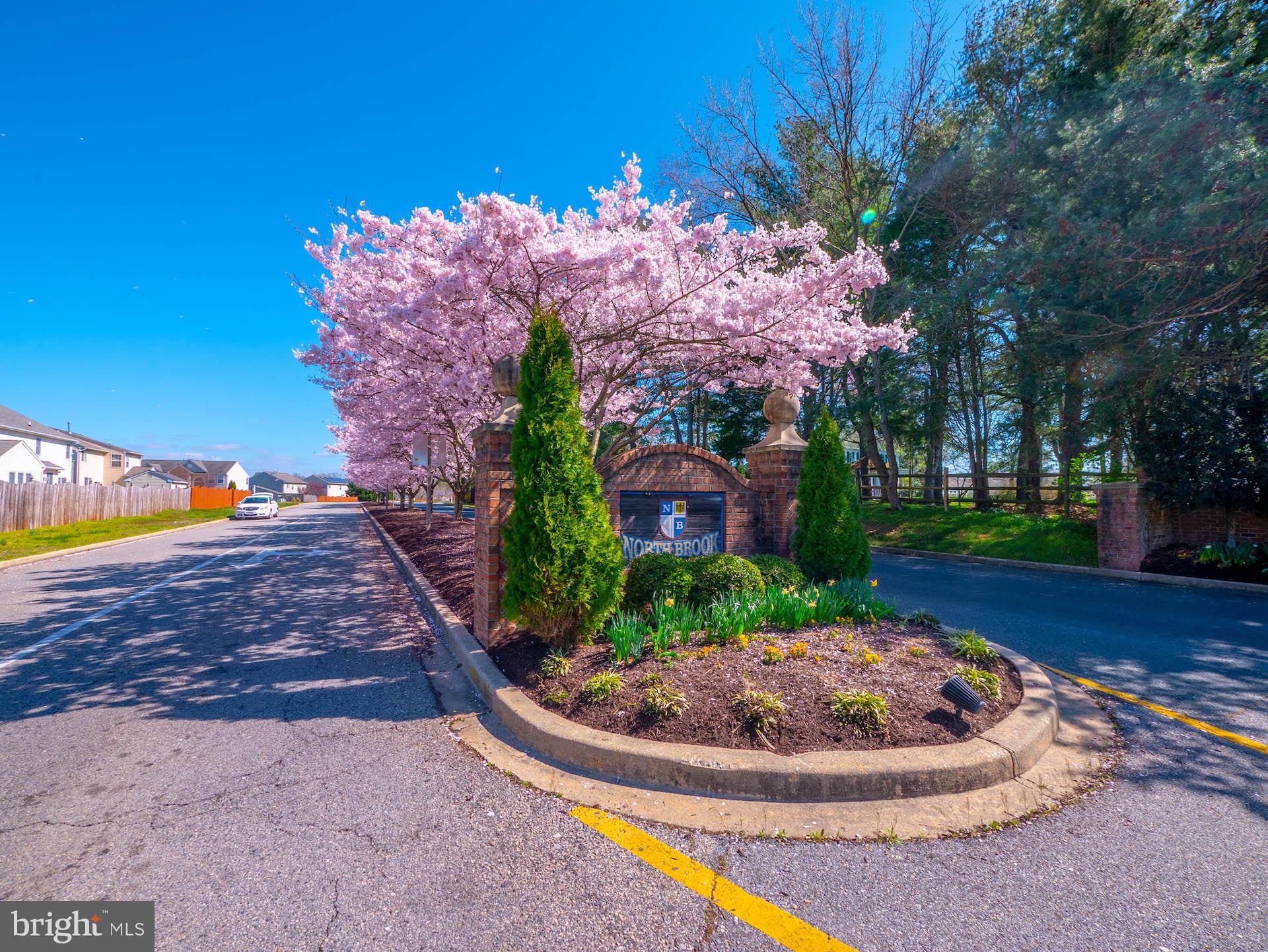 NORTH BROOK - Residential