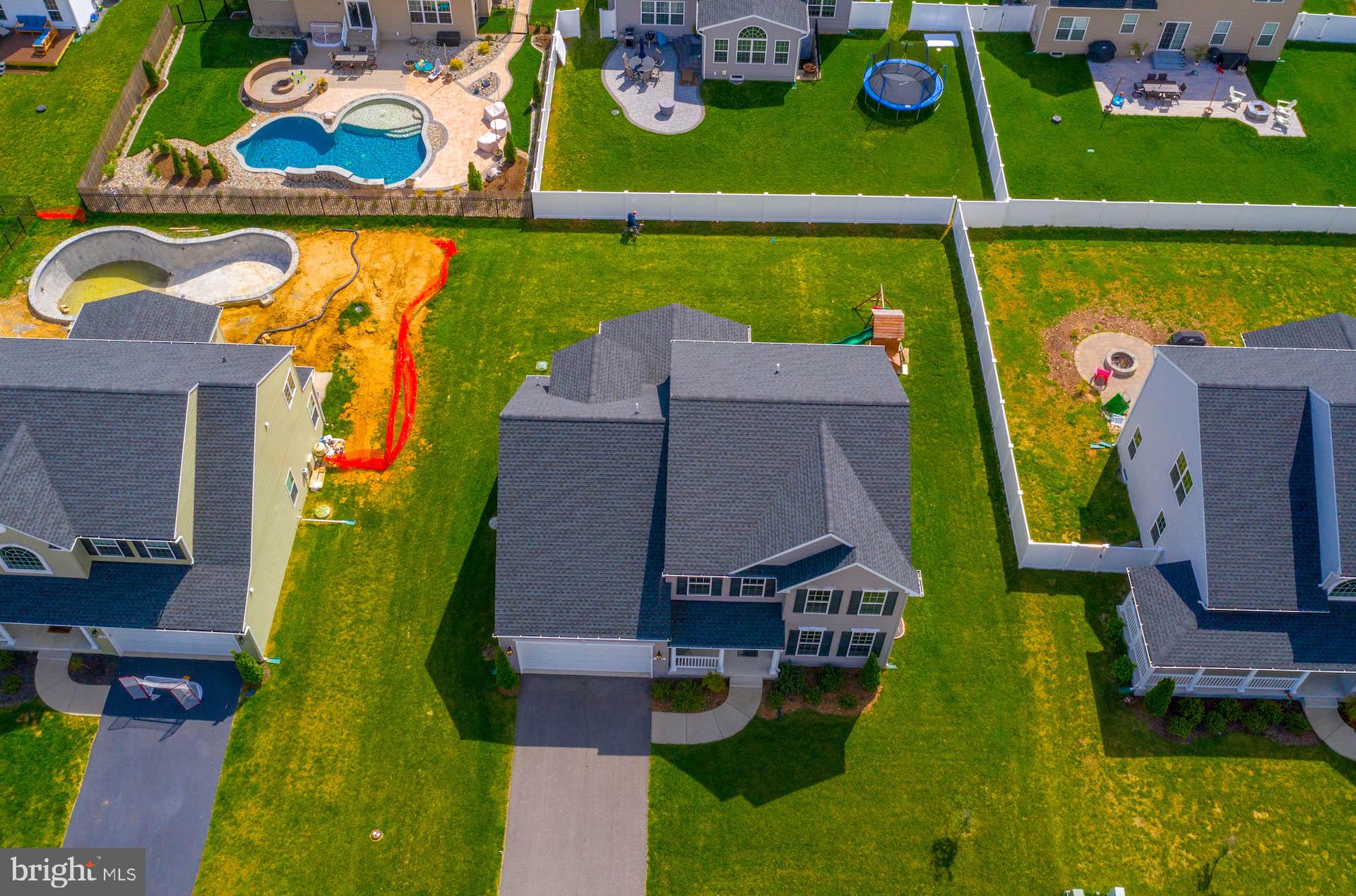 NORTH BROOK - Residential