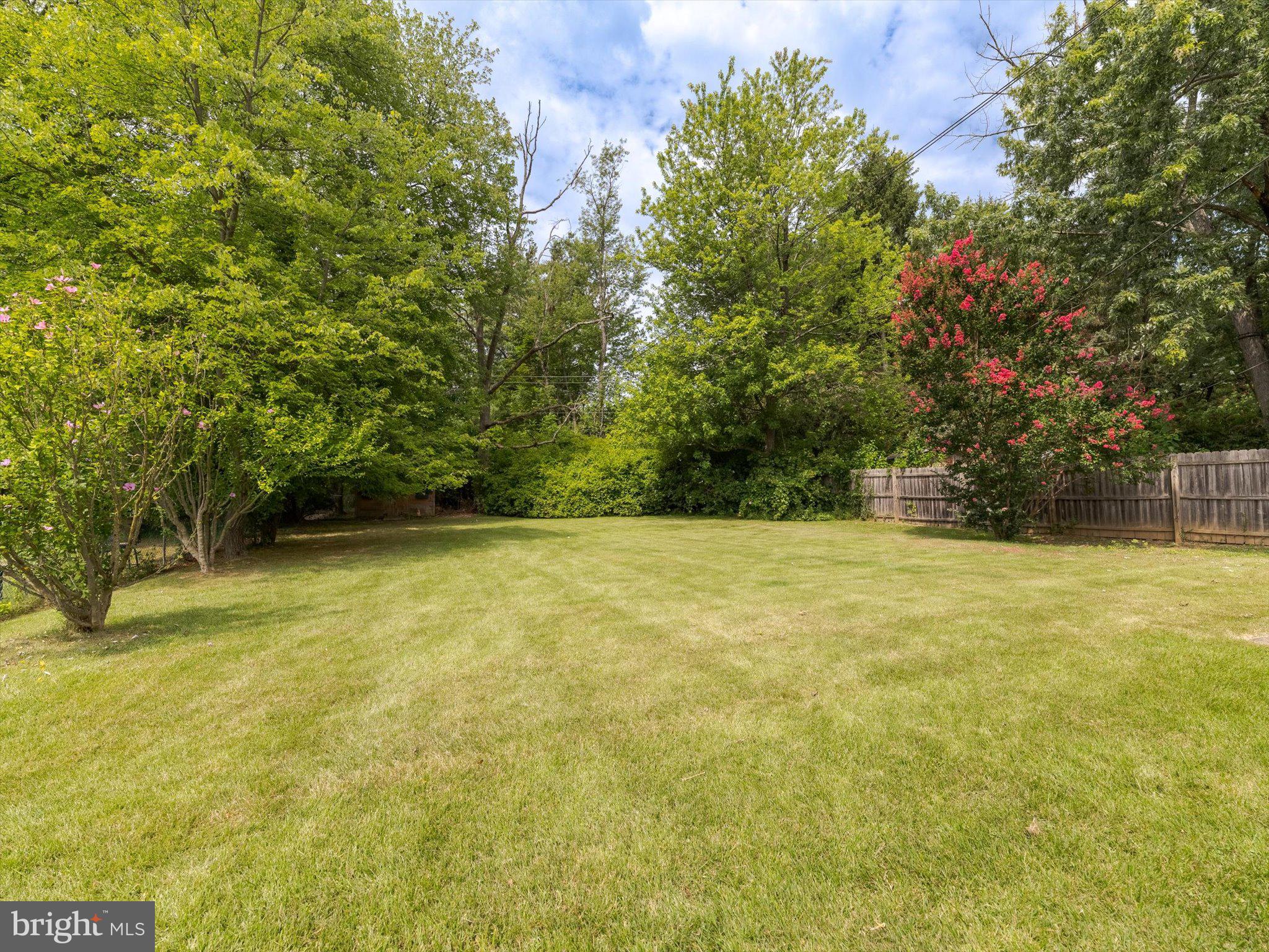 2814 WOODLAND ROAD