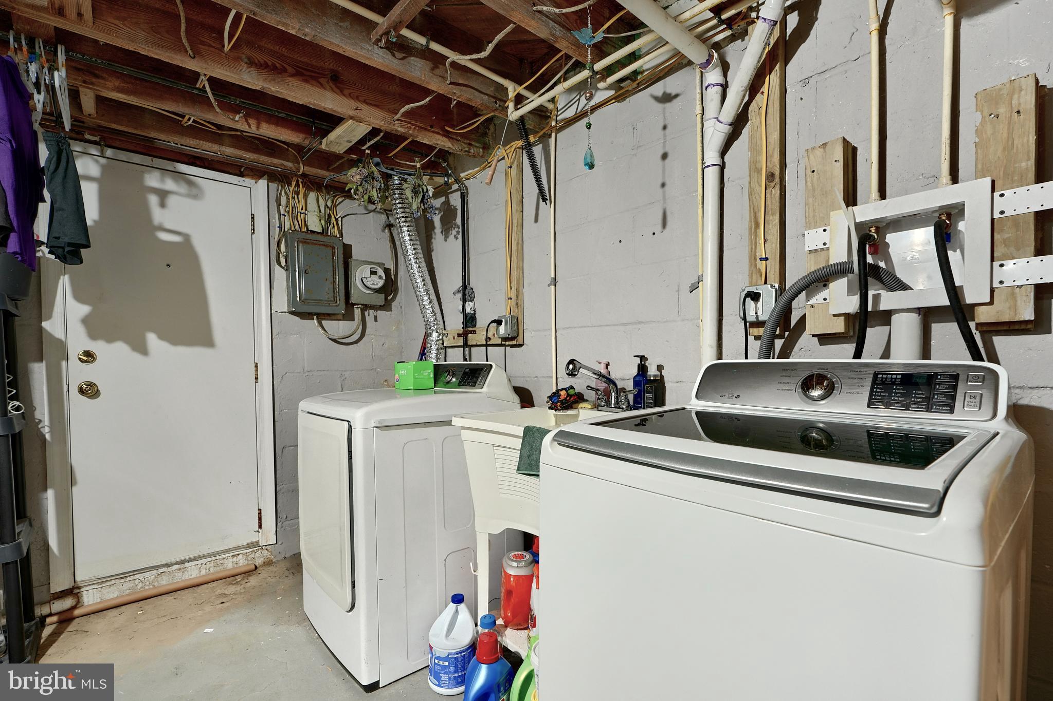 NORTH POINT VILLAGE - Residential