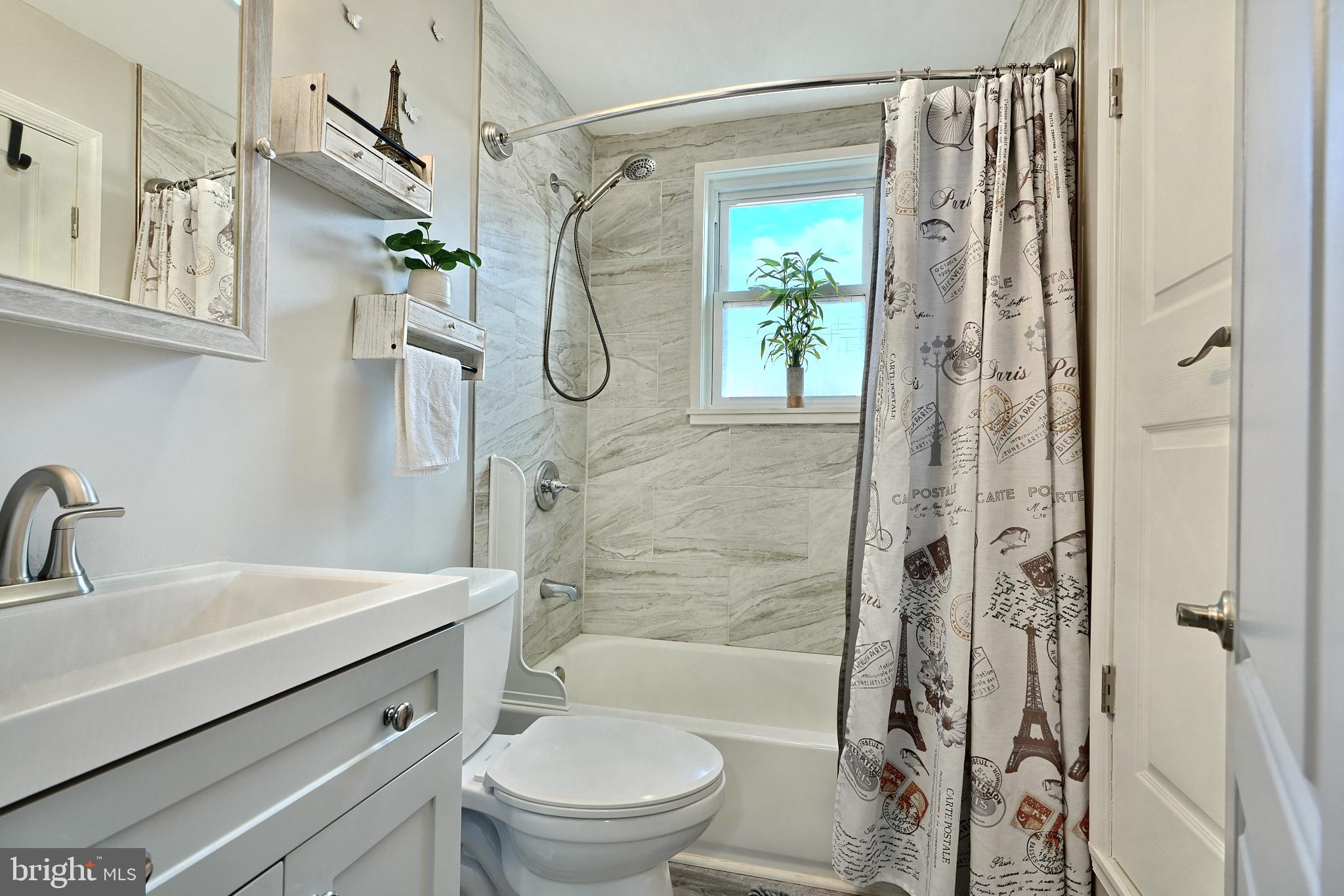 NORTH POINT VILLAGE - Residential