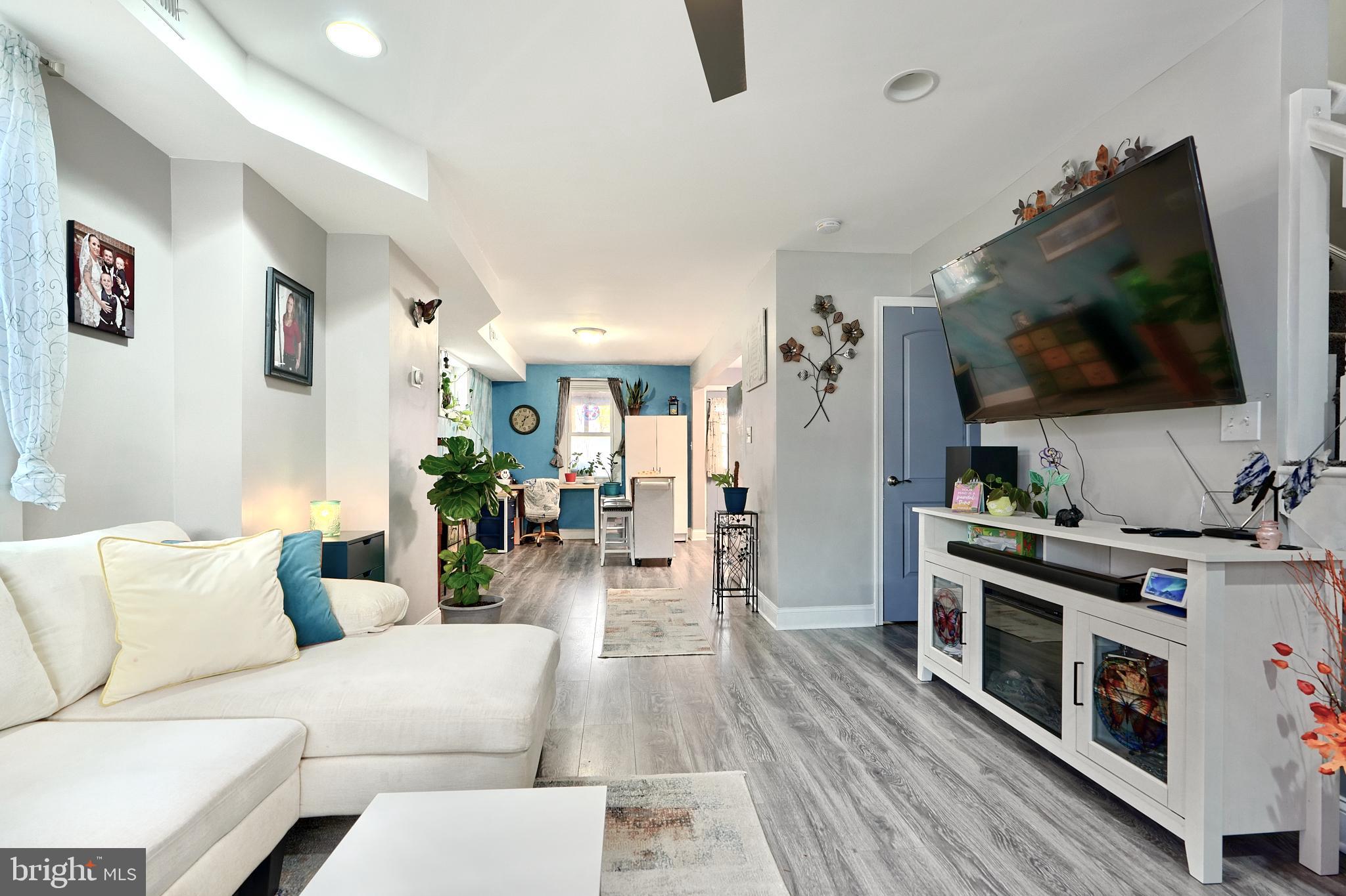 NORTH POINT VILLAGE - Residential