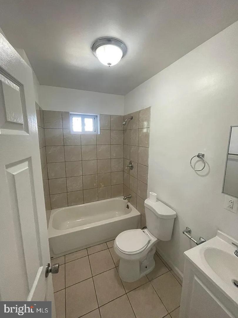 PHILADELPHIA (WEST) - Residential