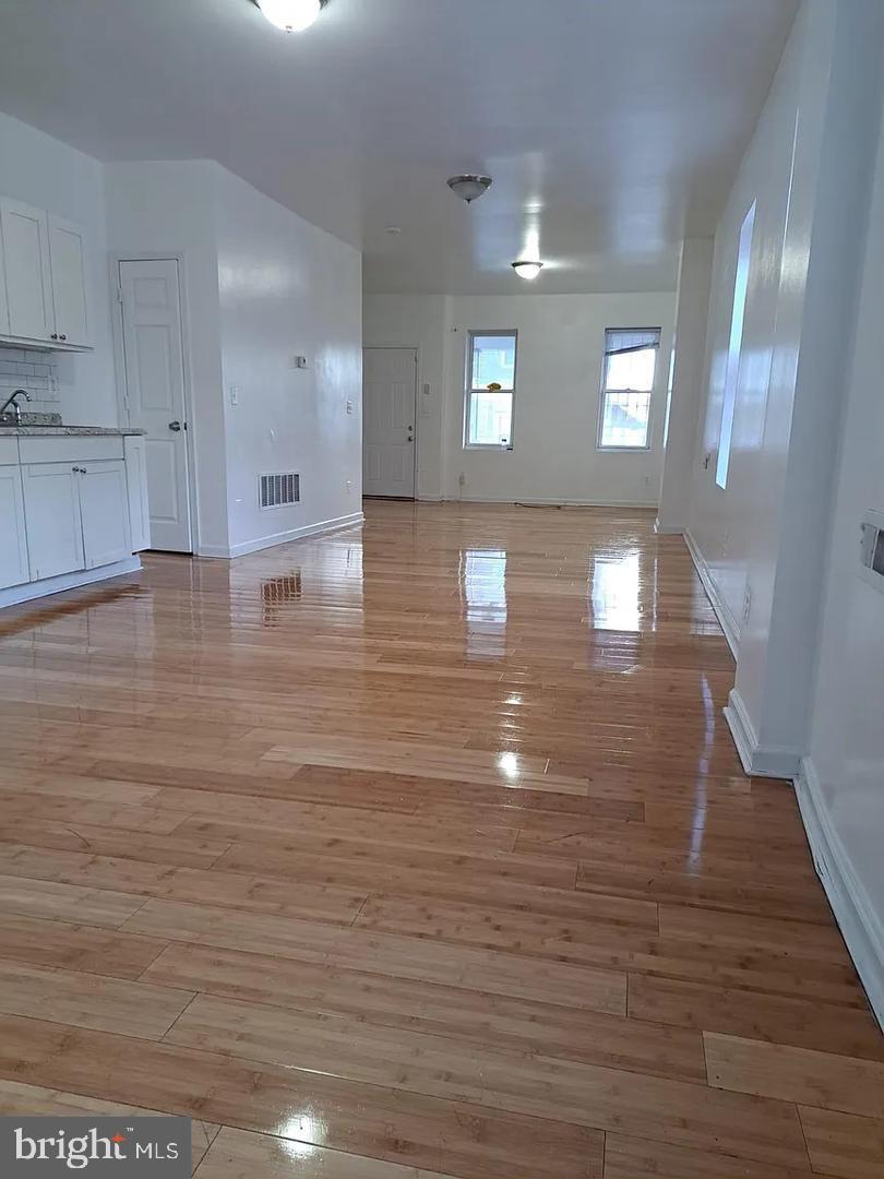 PHILADELPHIA (WEST) - Residential