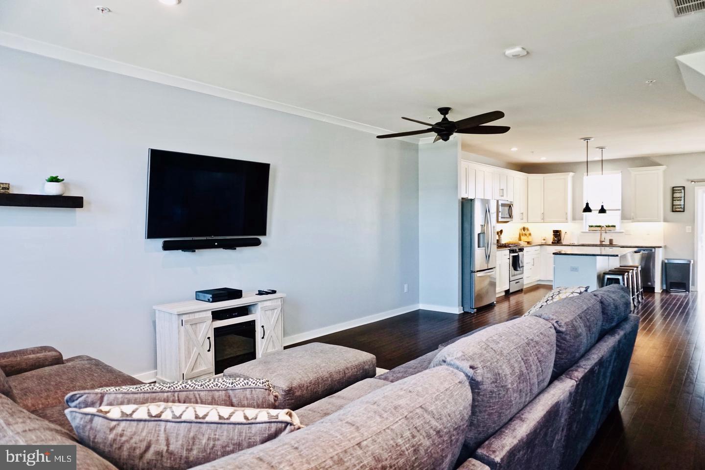 HATBORO STATION - Residential Lease