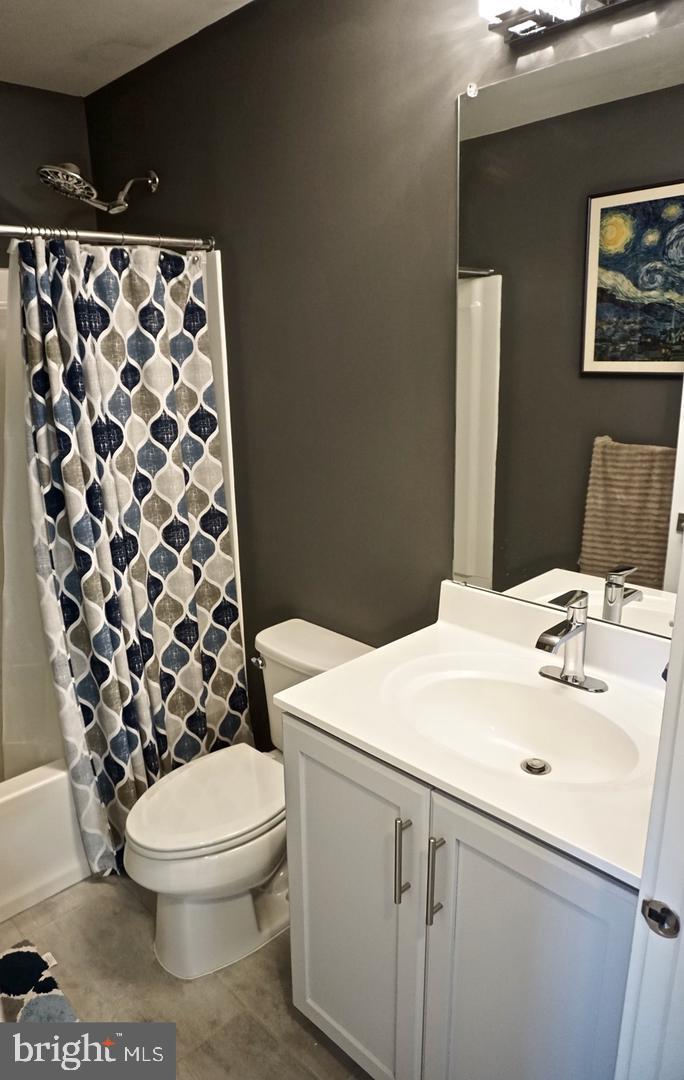 HATBORO STATION - Residential Lease