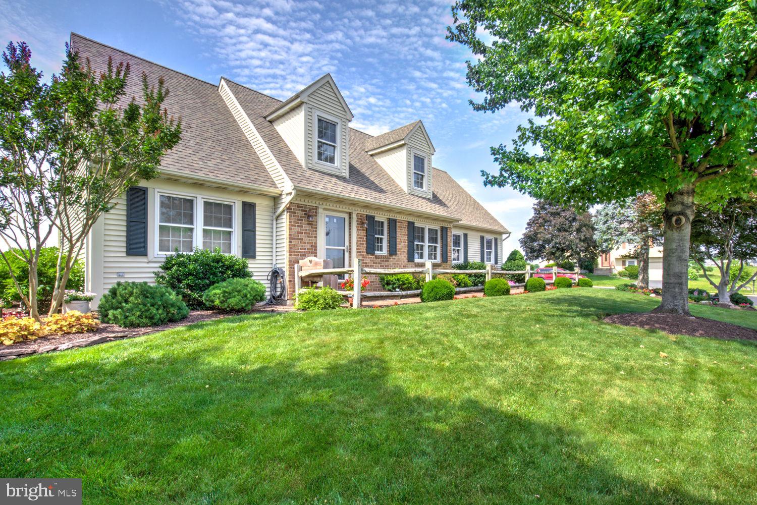 231 CYPRESS LANE