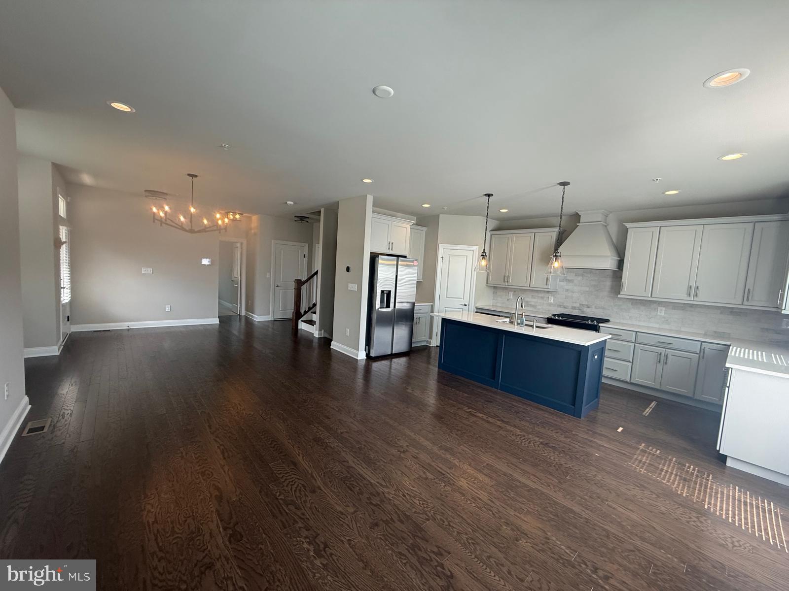 212 FOXHEDGE ROAD
