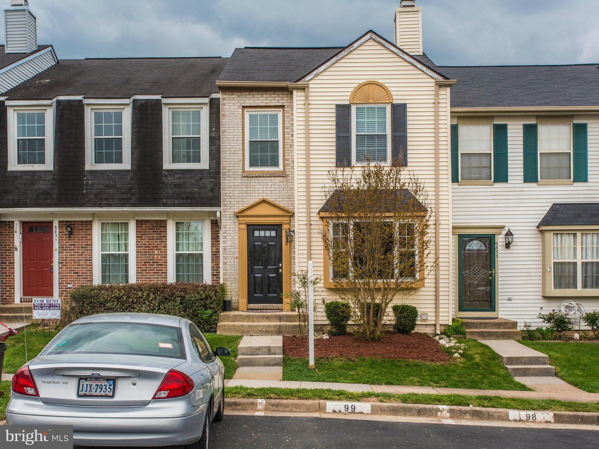 CROFTON COMMONS - Residential