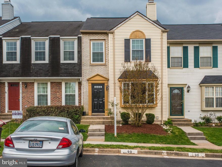 WILL NOT LAST!!! This beautiful, well maintained 3 bd/ 2.5 bath townhome is ready for you to move in! Freshly painted & natural light throughout main lvl. Oversized deck off ktchn is perfect for entertaining. Updtd 1/2 bath on main lvl.  Walk out basement has full bathroom, & storage. Very close to major Fairfax shopping centers, grocery stores, and restaurants. 2 parking spaces - #97