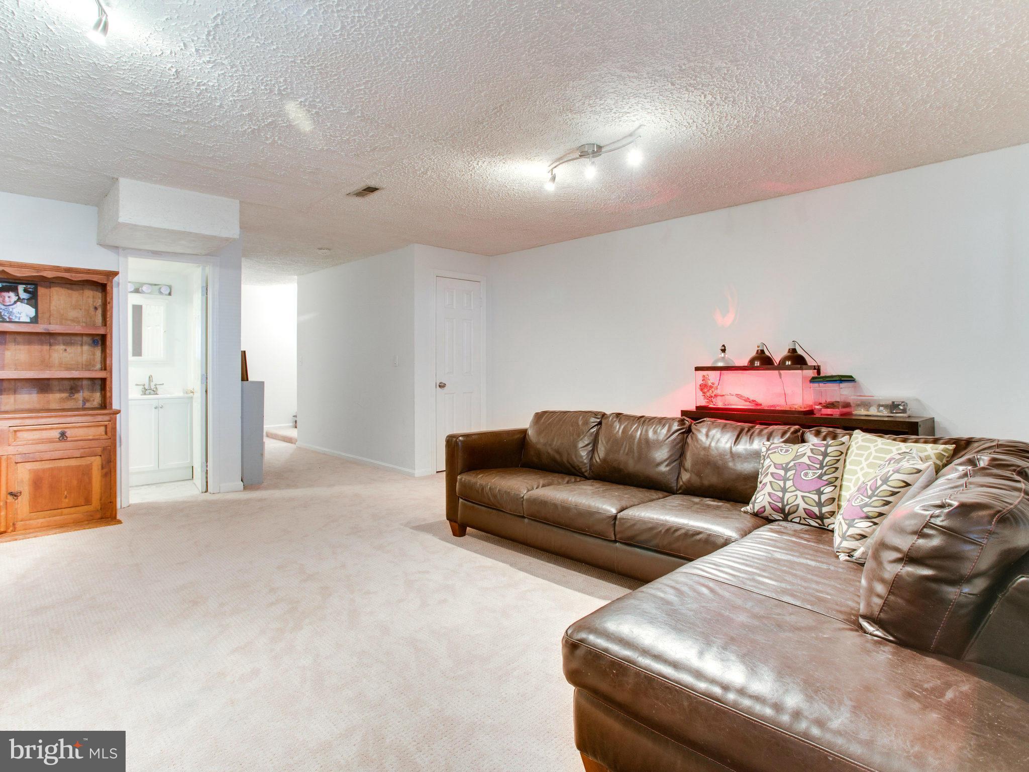 CROFTON COMMONS - Residential