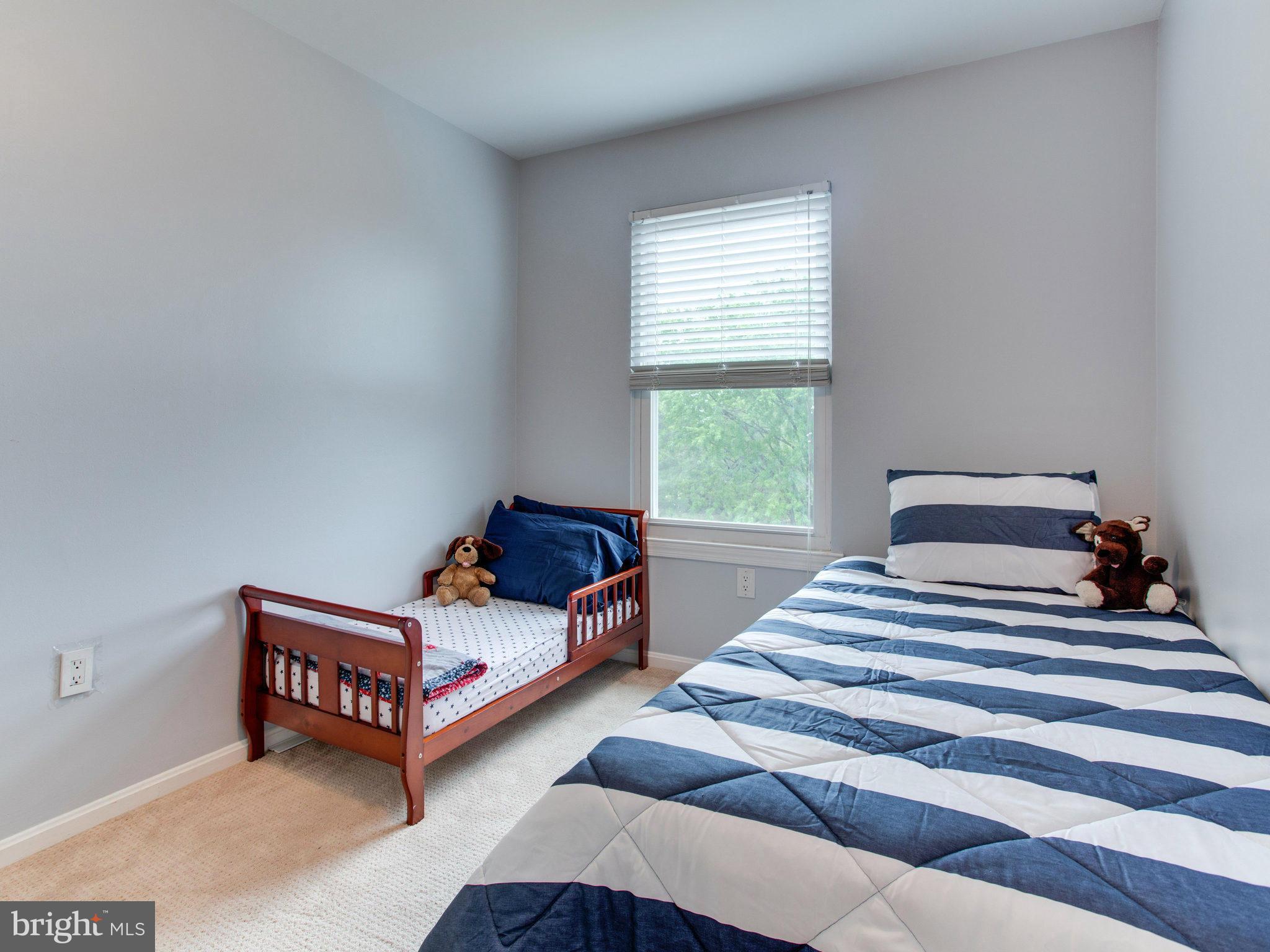 CROFTON COMMONS - Residential