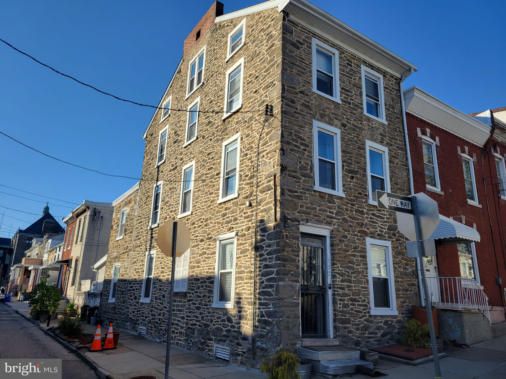 132 JAMESTOWN STREET