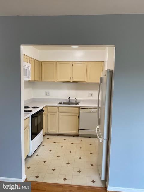 EDSALL BLUFF - Residential Lease