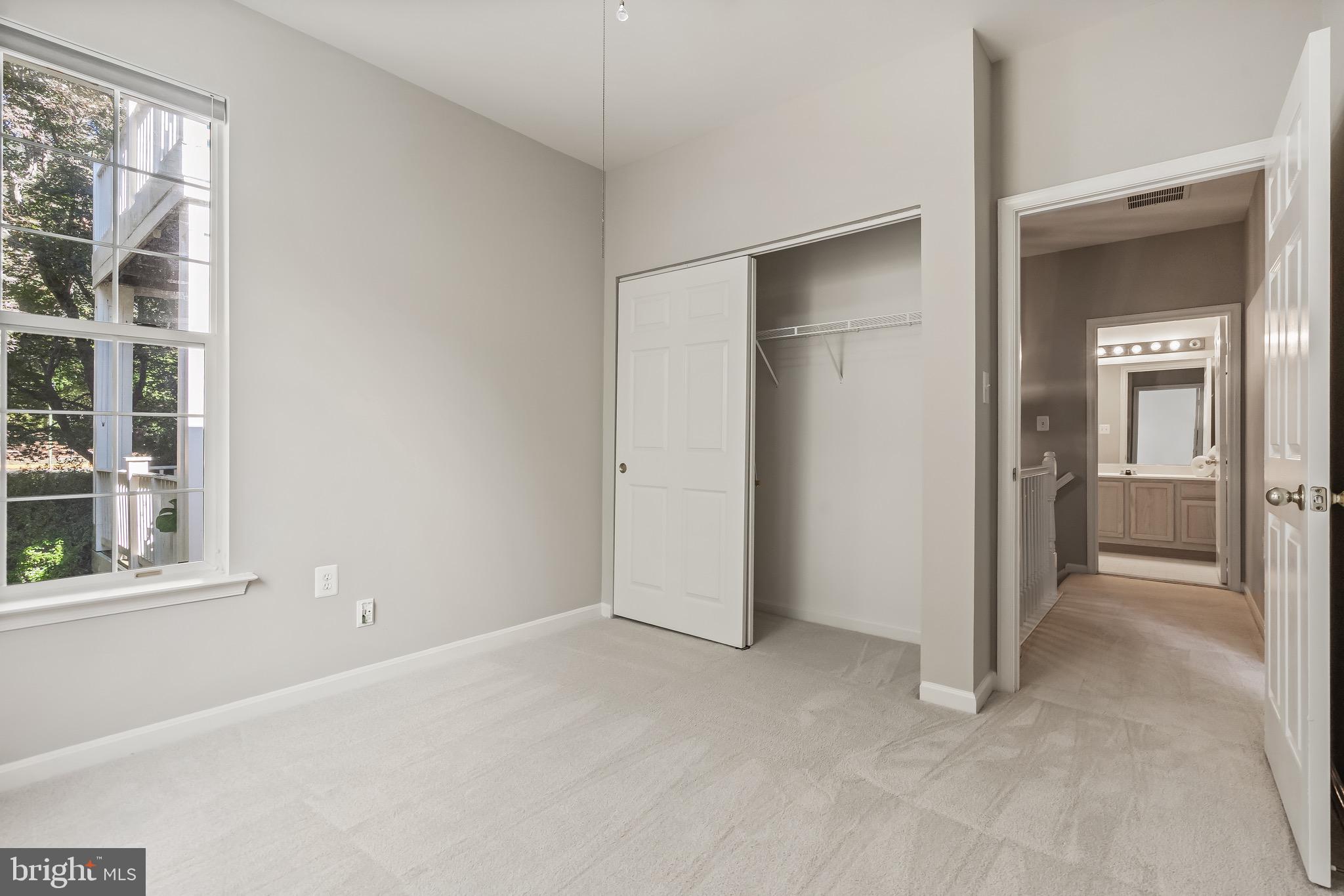 SUTTON RIDGE - Residential