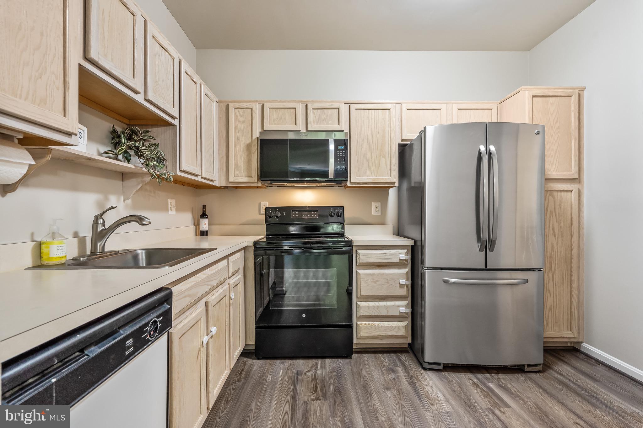 SUTTON RIDGE - Residential