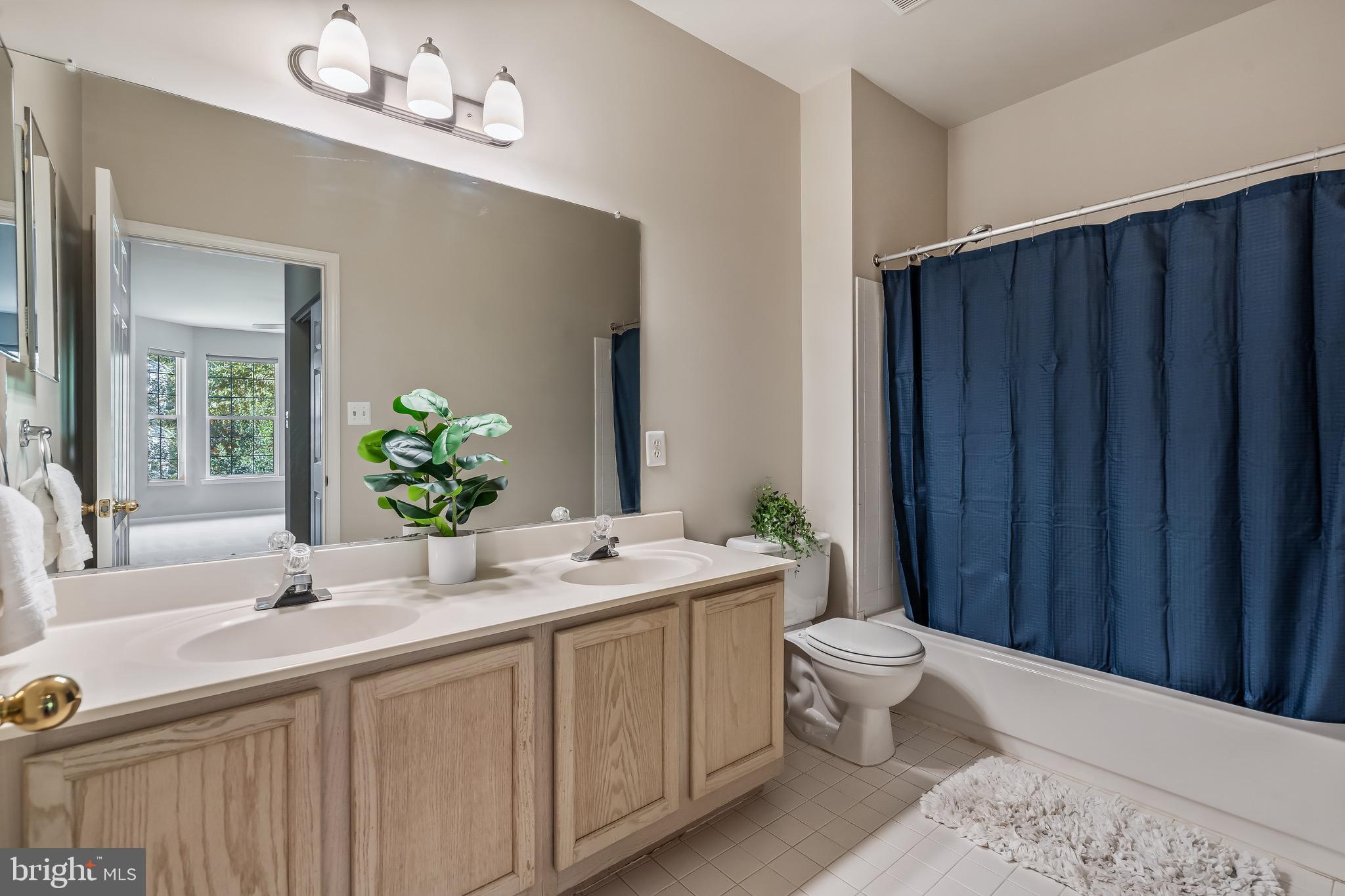 SUTTON RIDGE - Residential