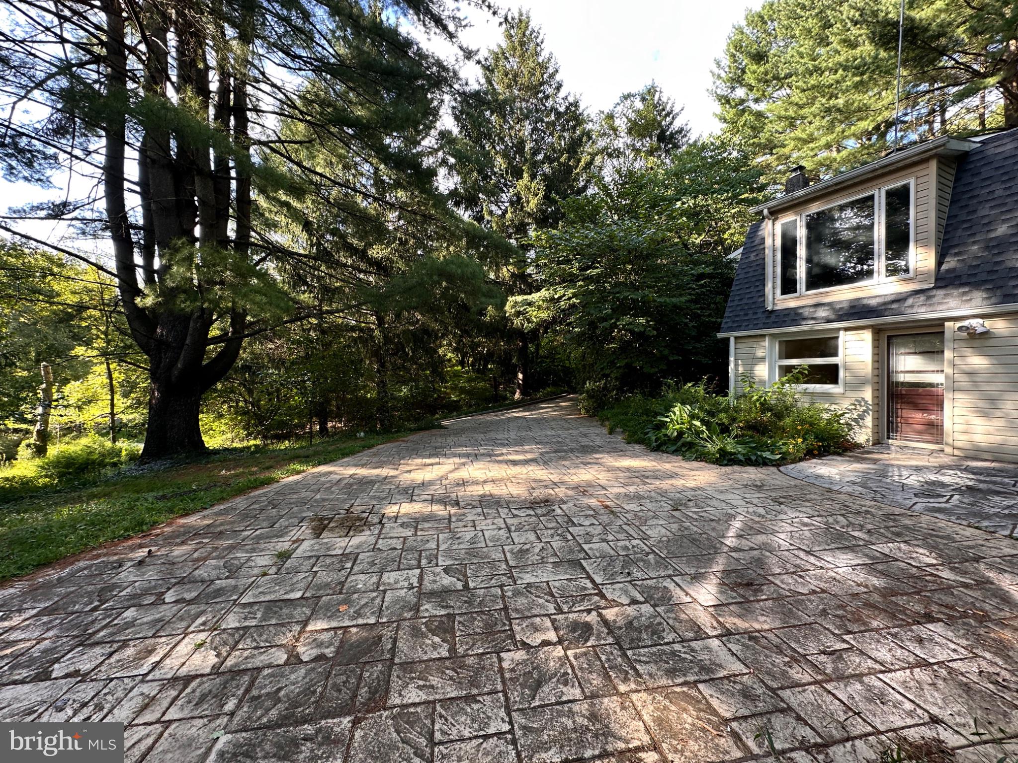 3537 MILL GREEN ROAD