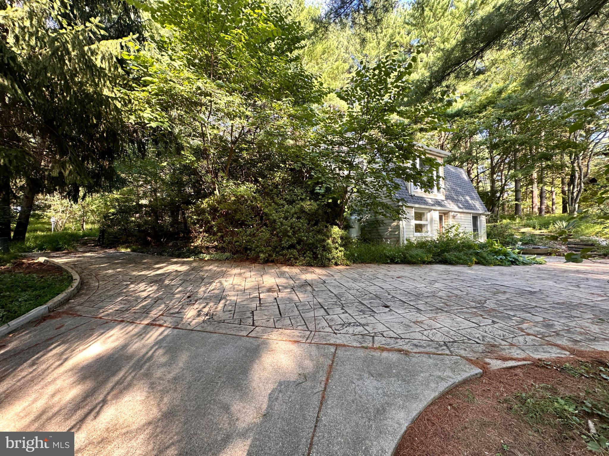 3537 MILL GREEN ROAD