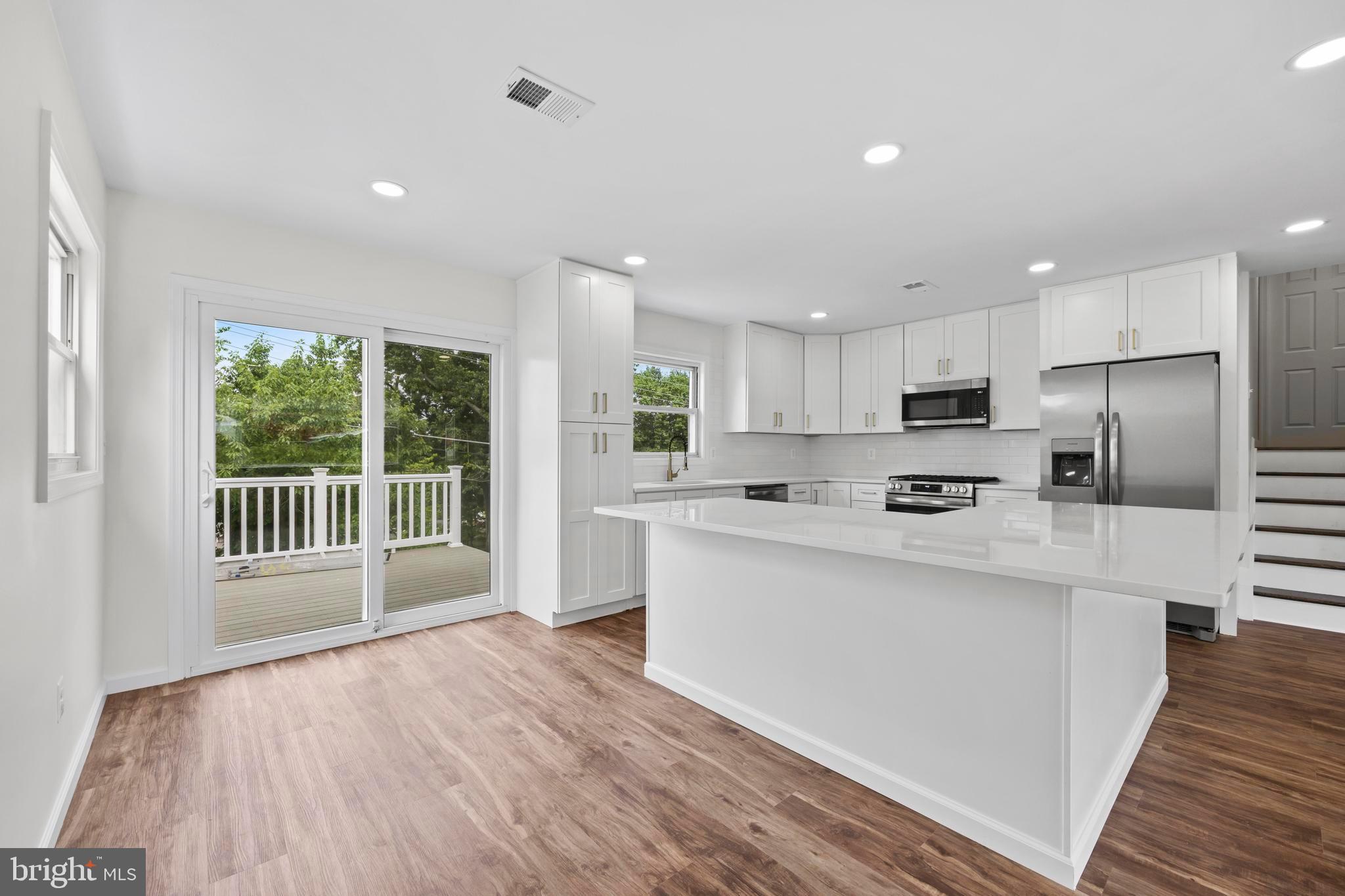 WYNNEWOOD - Residential