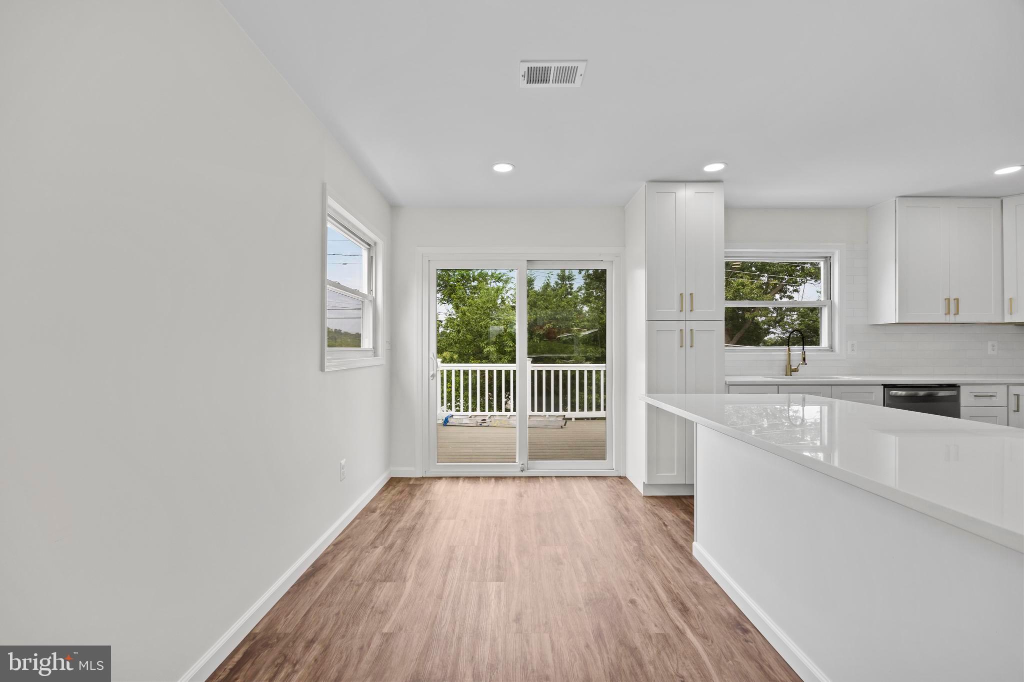 WYNNEWOOD - Residential