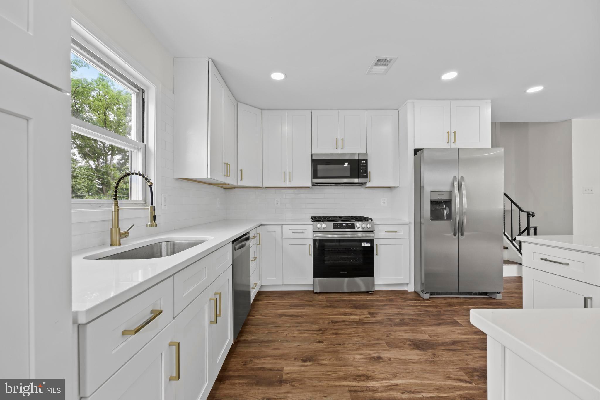WYNNEWOOD - Residential