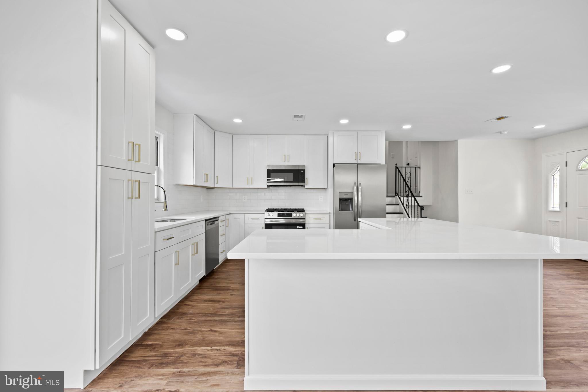WYNNEWOOD - Residential