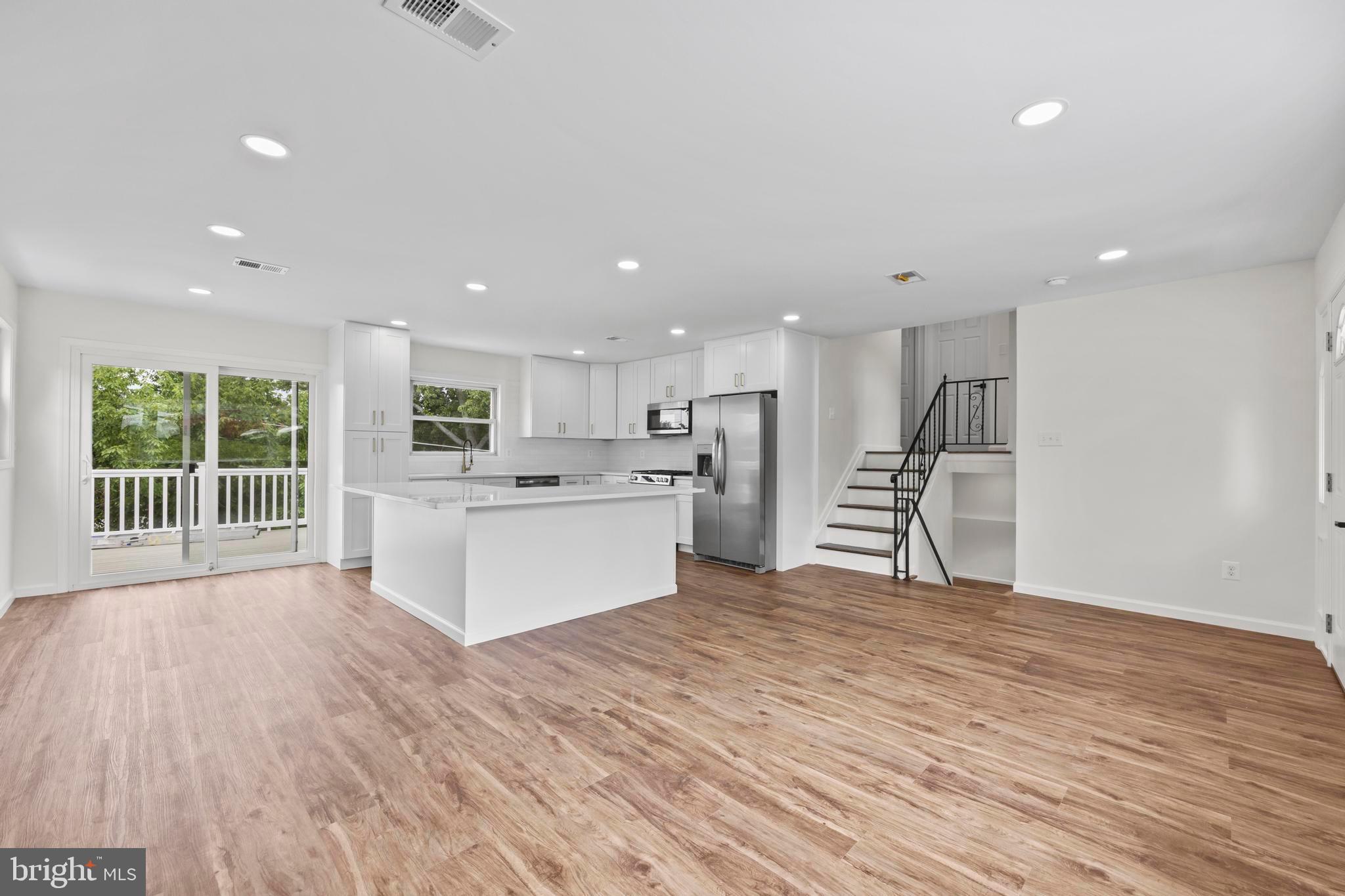 WYNNEWOOD - Residential