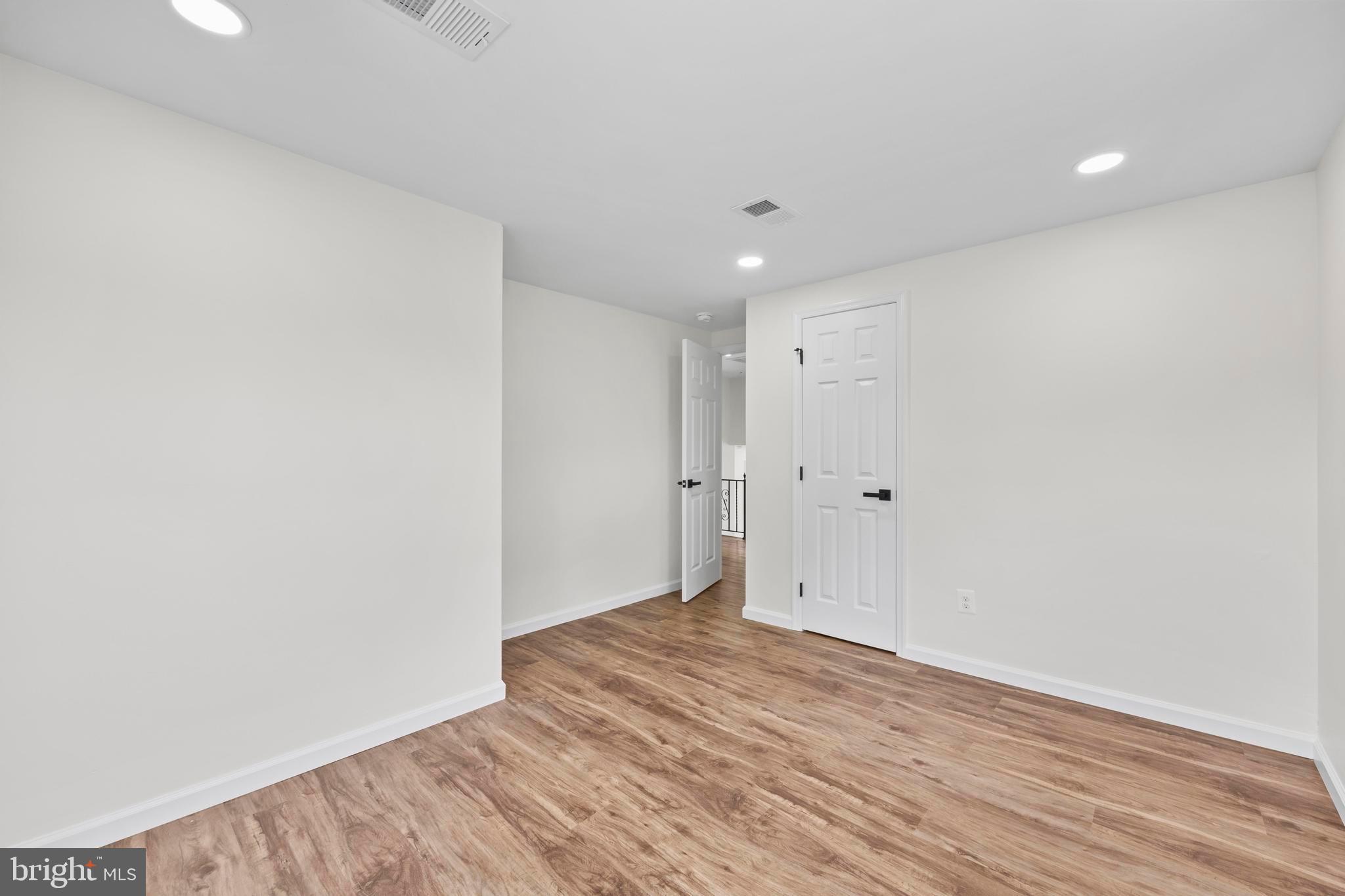 WYNNEWOOD - Residential