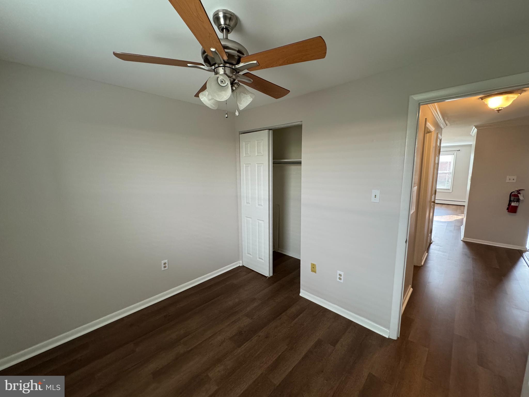 WALNUT COURT - Residential Lease