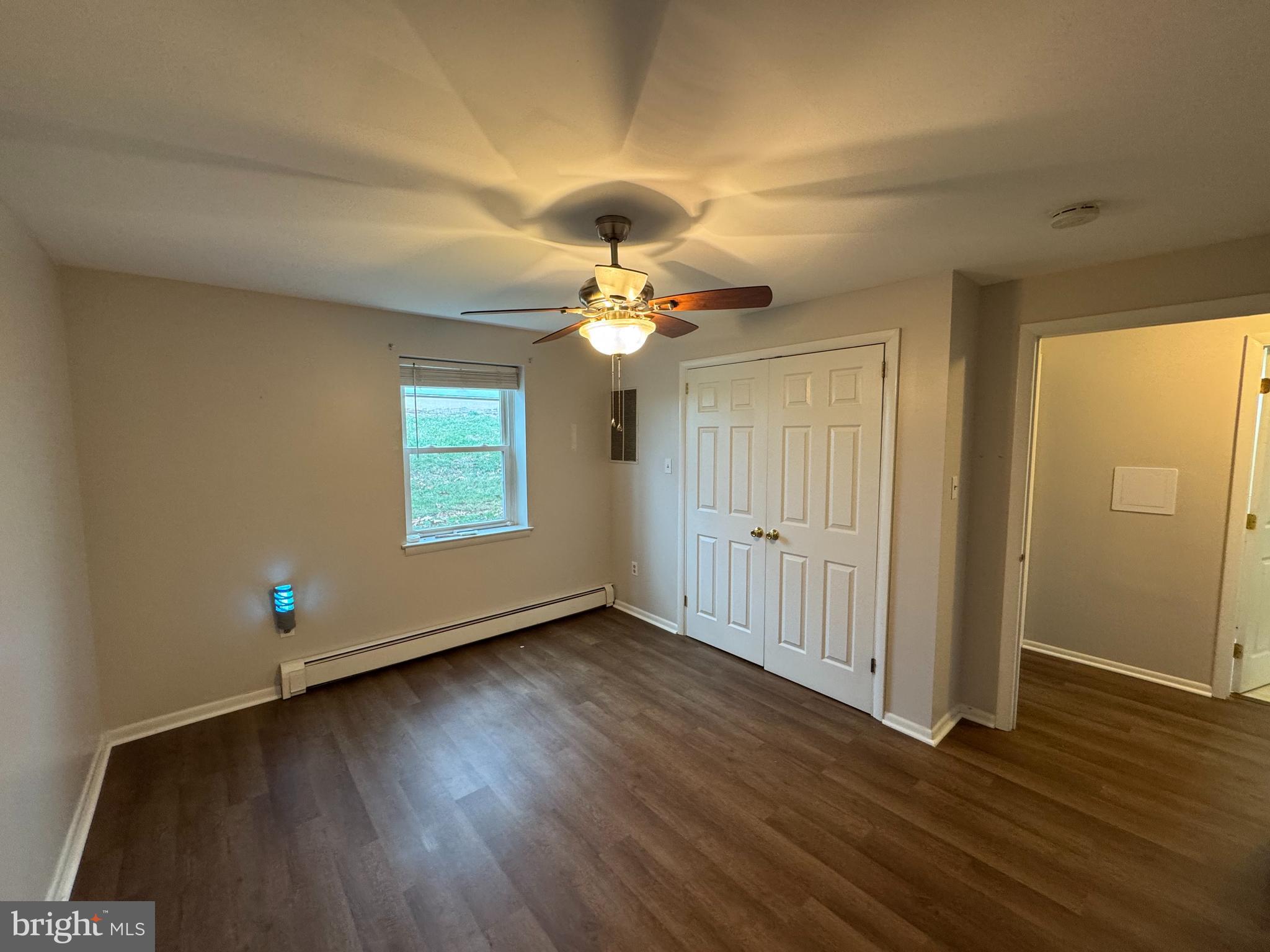 WALNUT COURT - Residential Lease