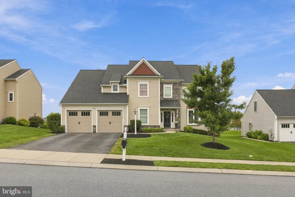 Photo of 1405 Pennscott Drive, LANDISVILLE, PA 17538 (MLS # PALA2094574)