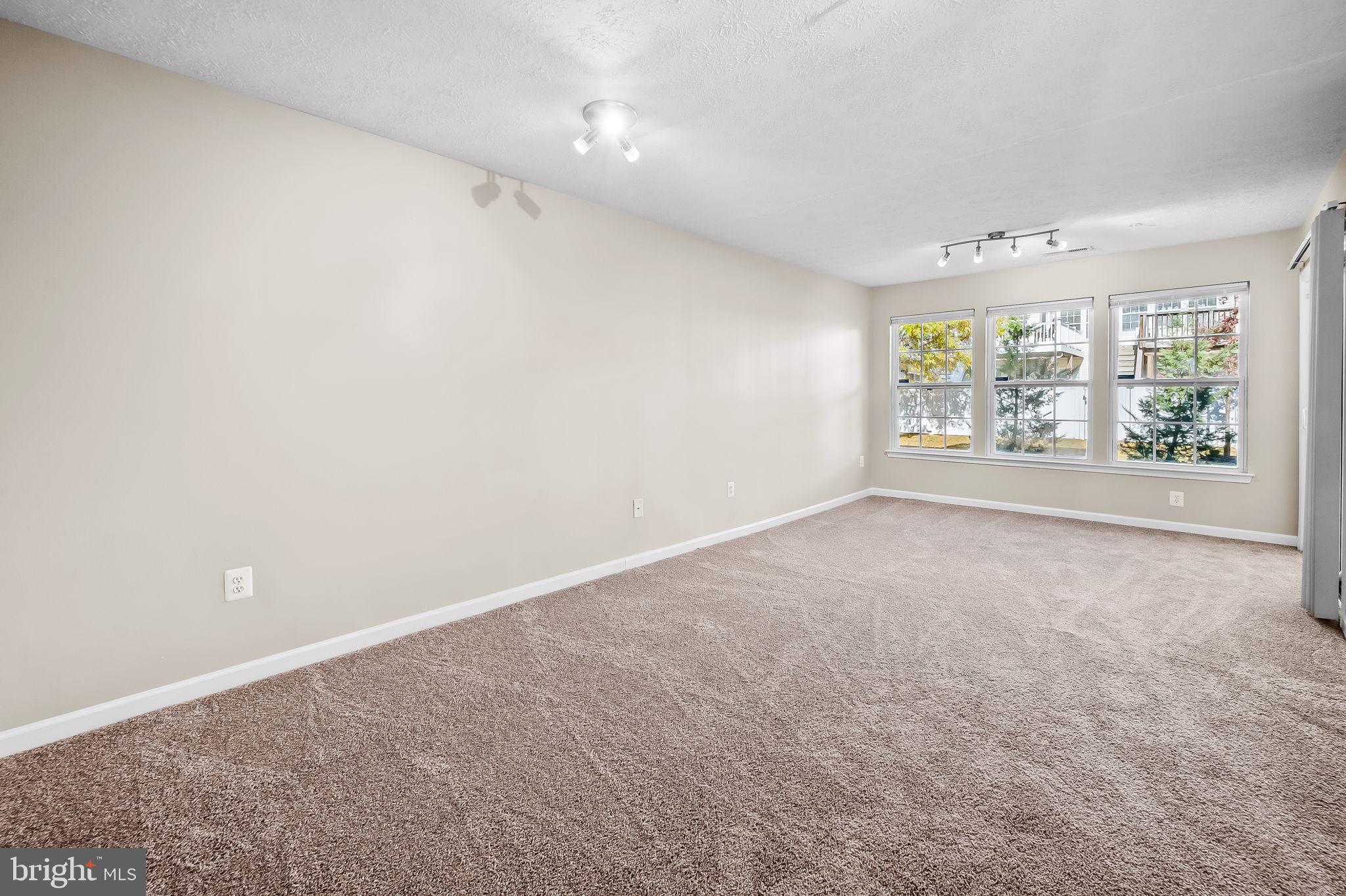 MIRAMAR LANDING - Residential