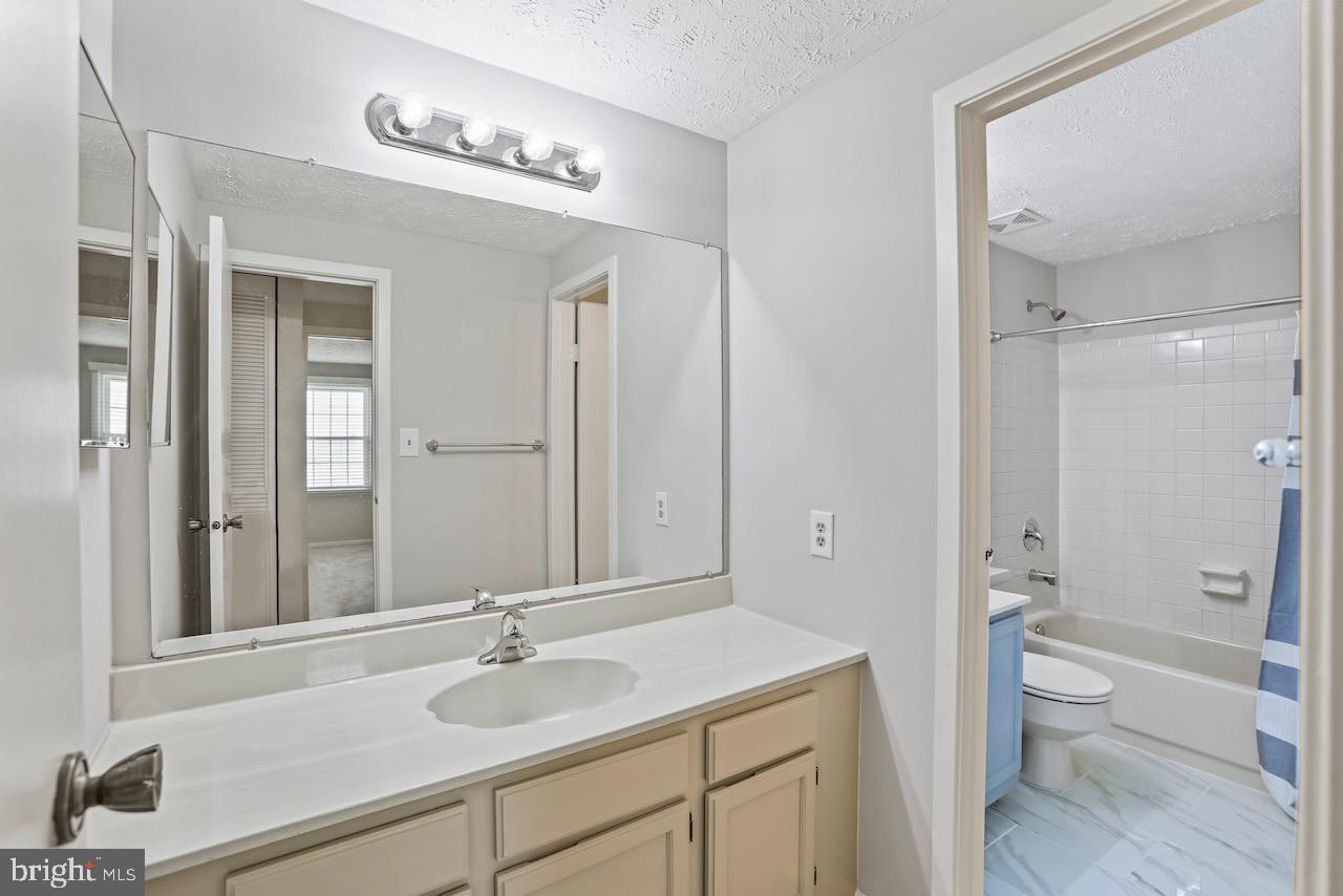 BURKE CENTRE - Residential