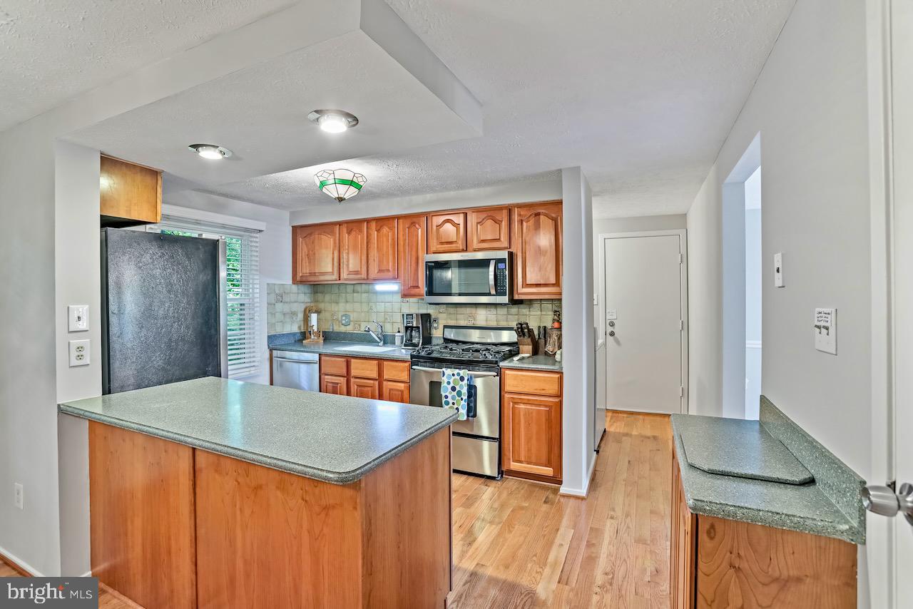 BURKE CENTRE - Residential