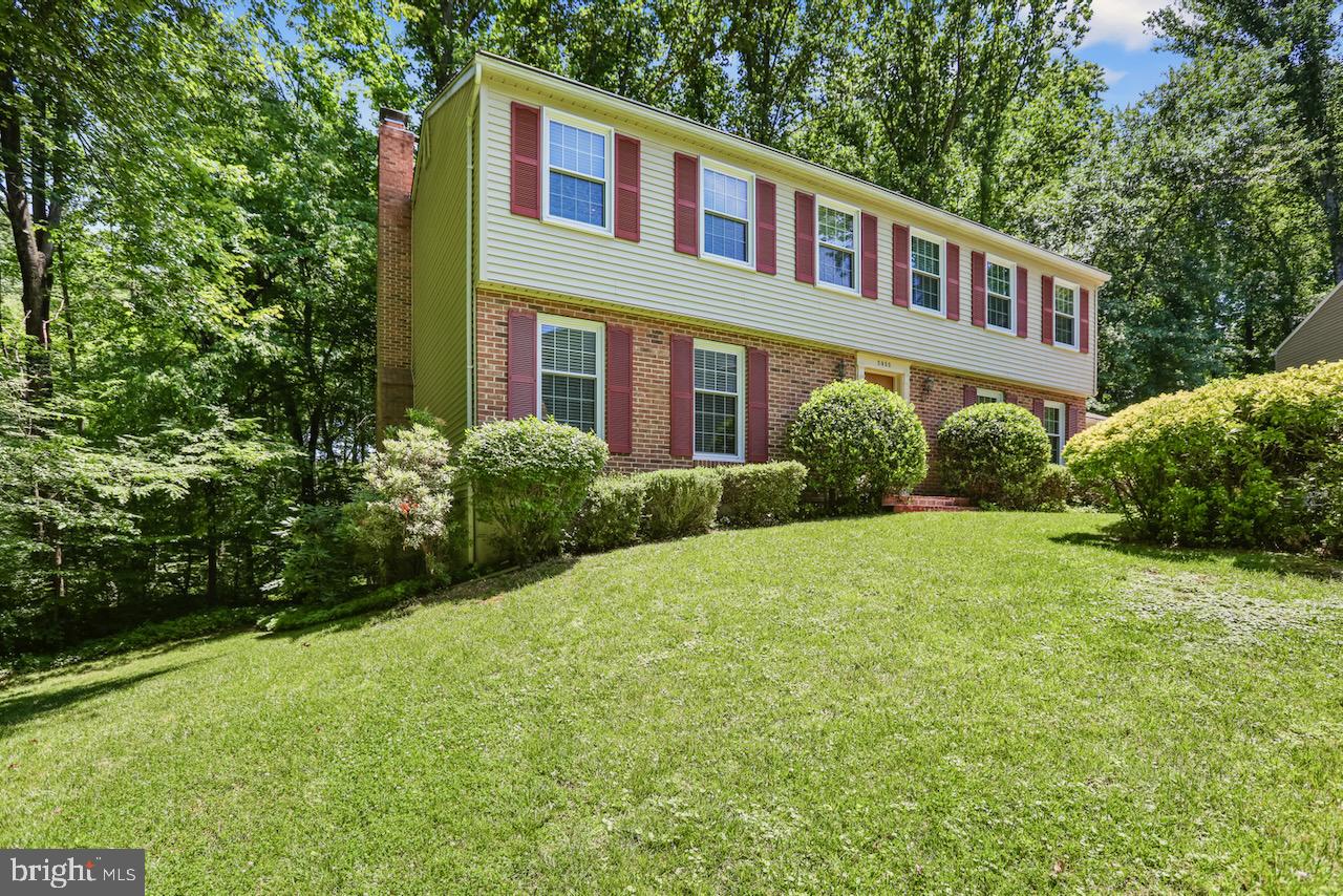 BURKE CENTRE - Residential