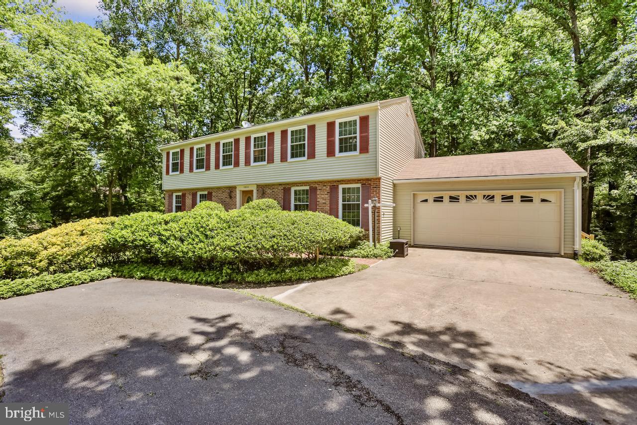 BURKE CENTRE - Residential