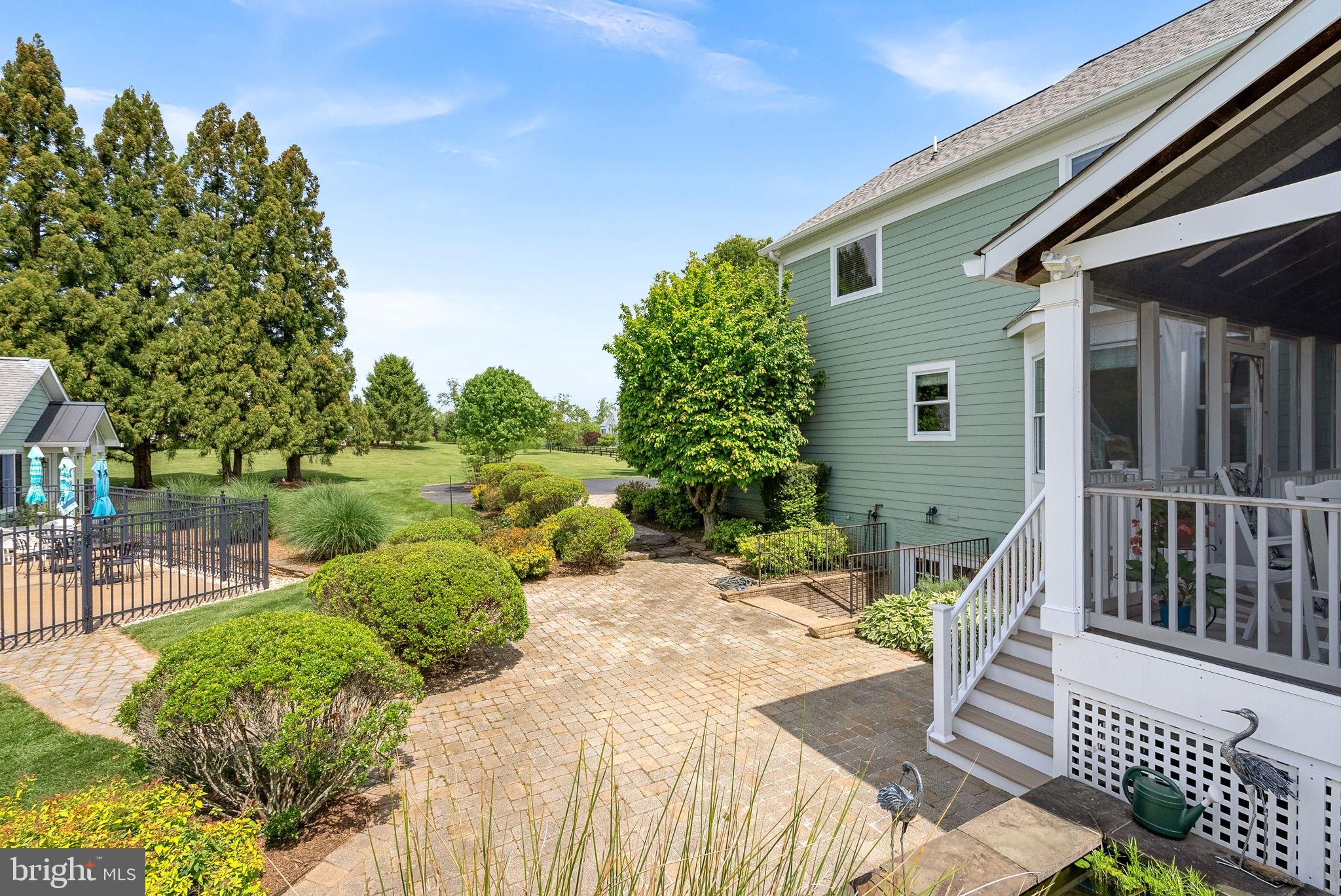 BROWNS FARM - Residential