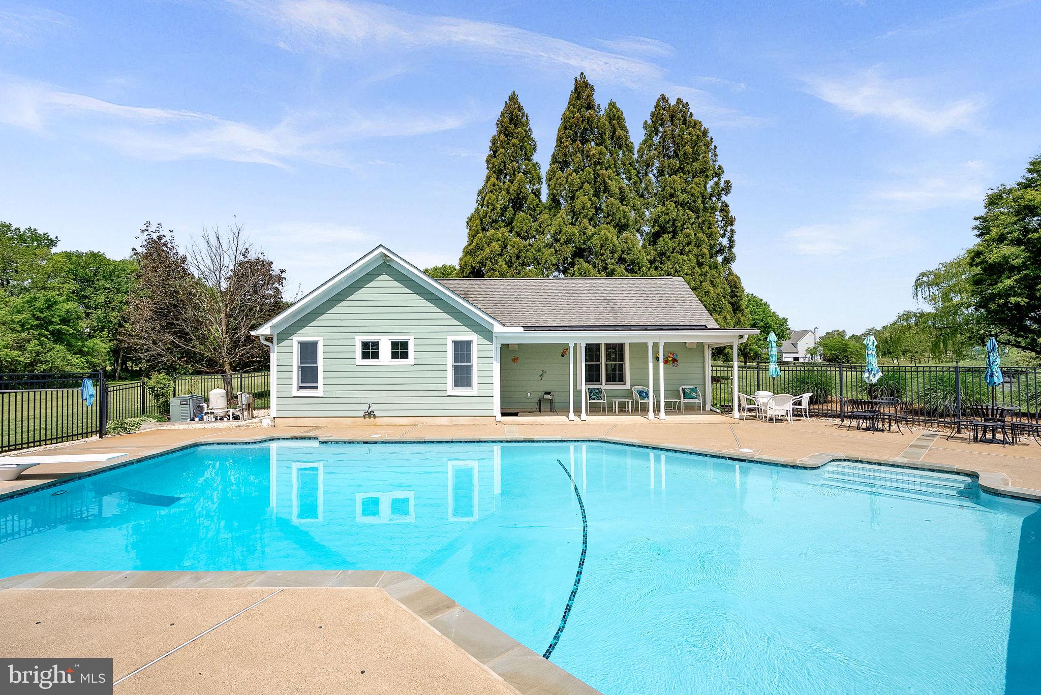 BROWNS FARM - Residential