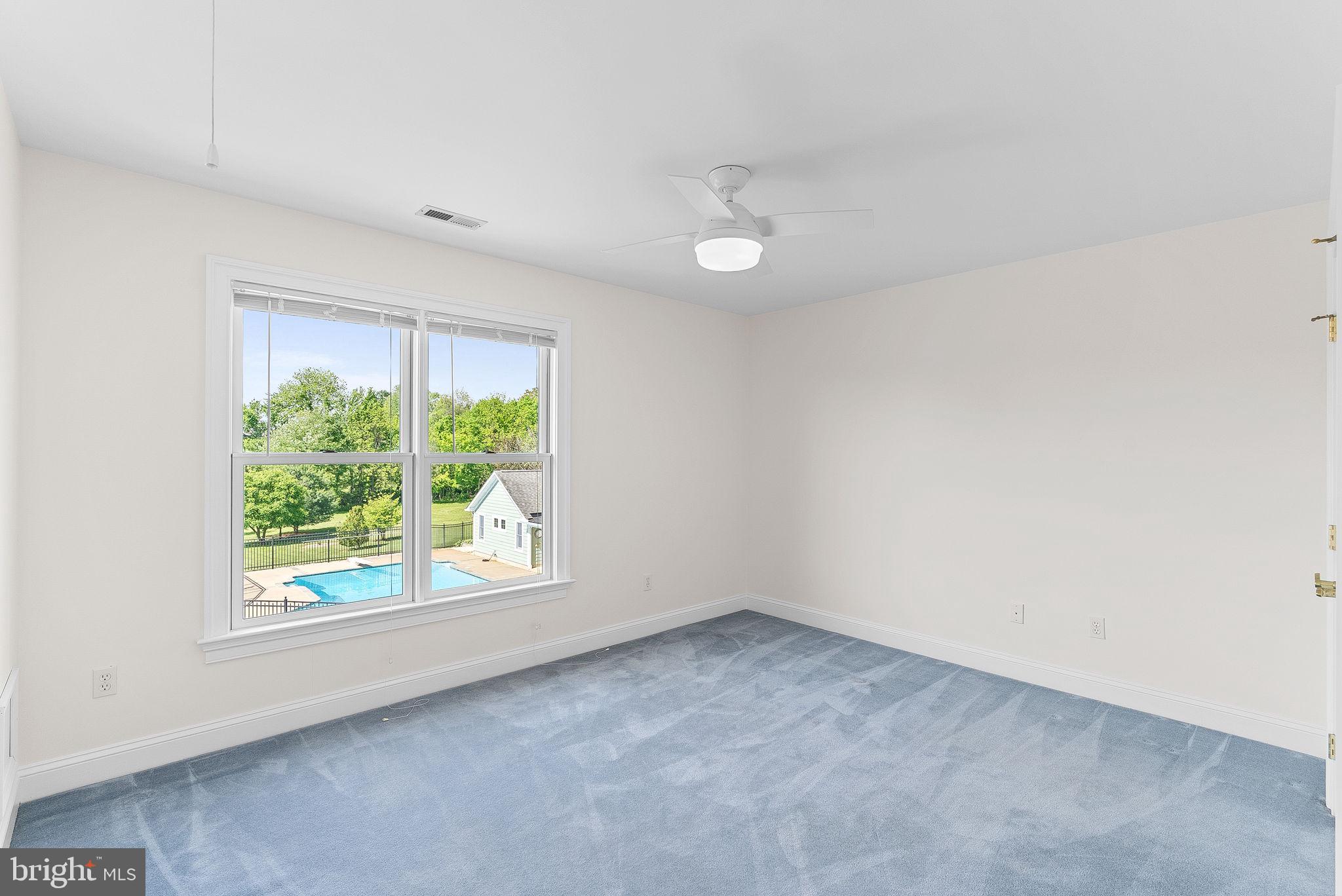 BROWNS FARM - Residential